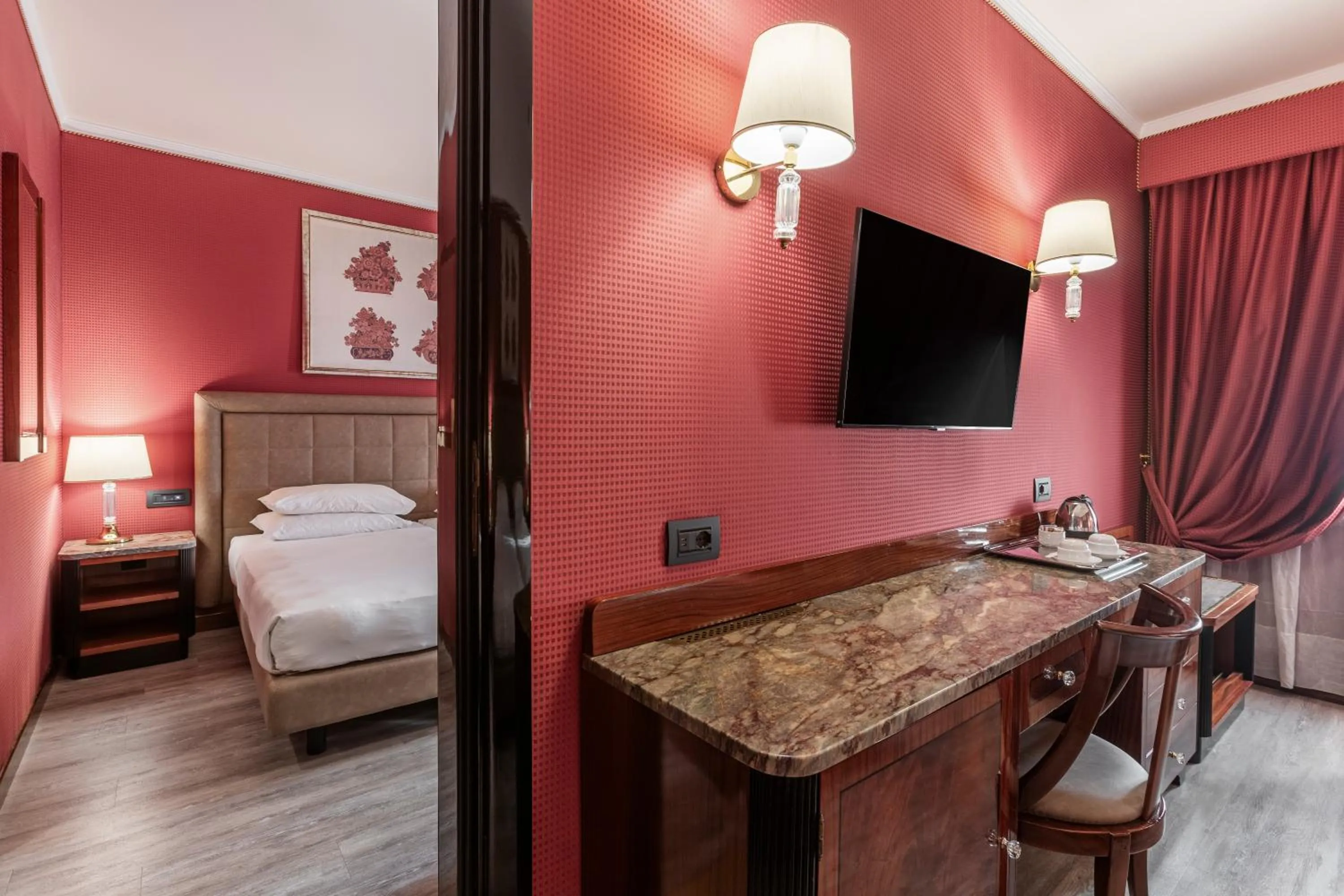 Bedroom, Bed in Doria Grand Hotel