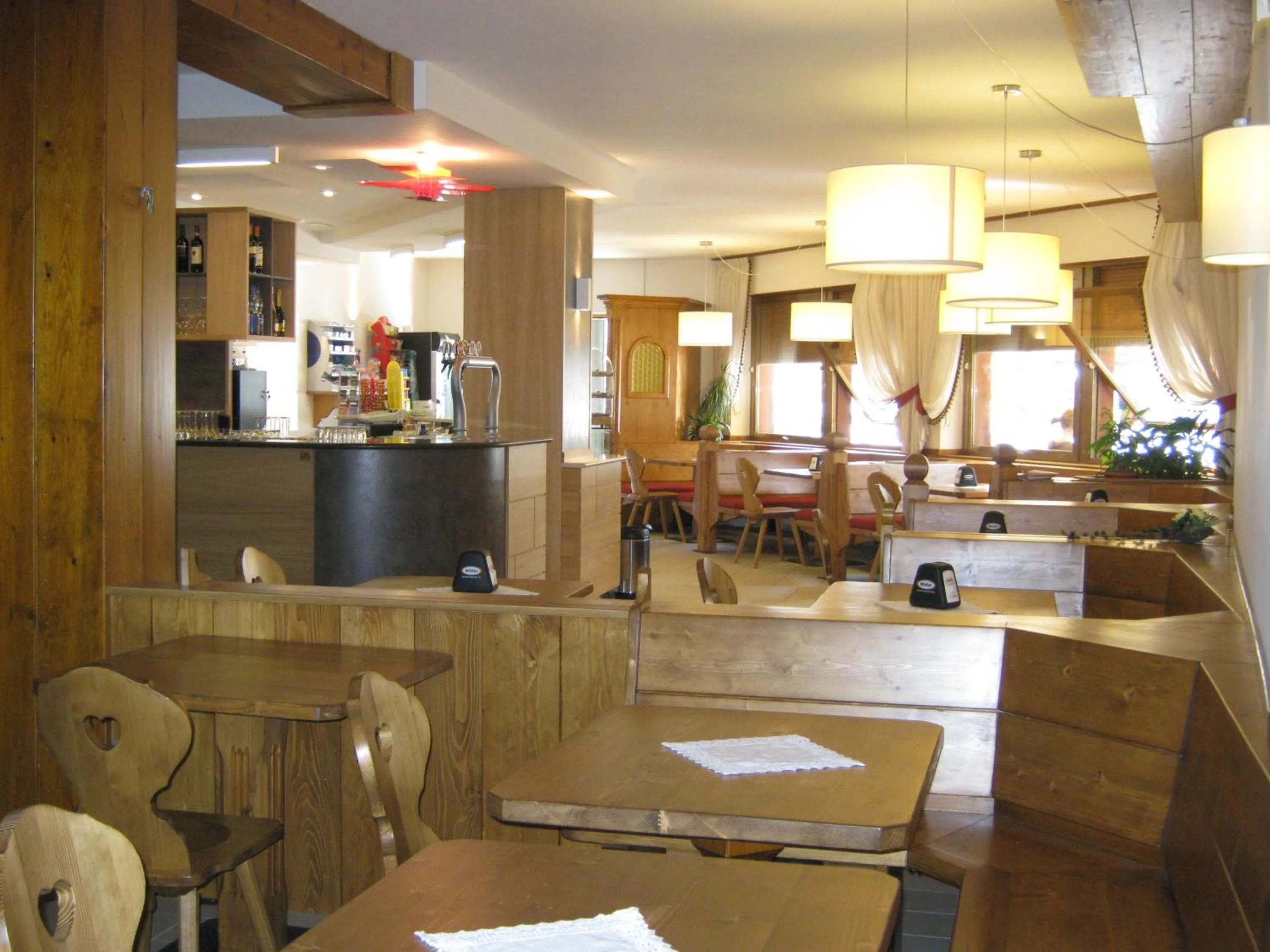 Restaurant/places to eat in Albergo Antelao