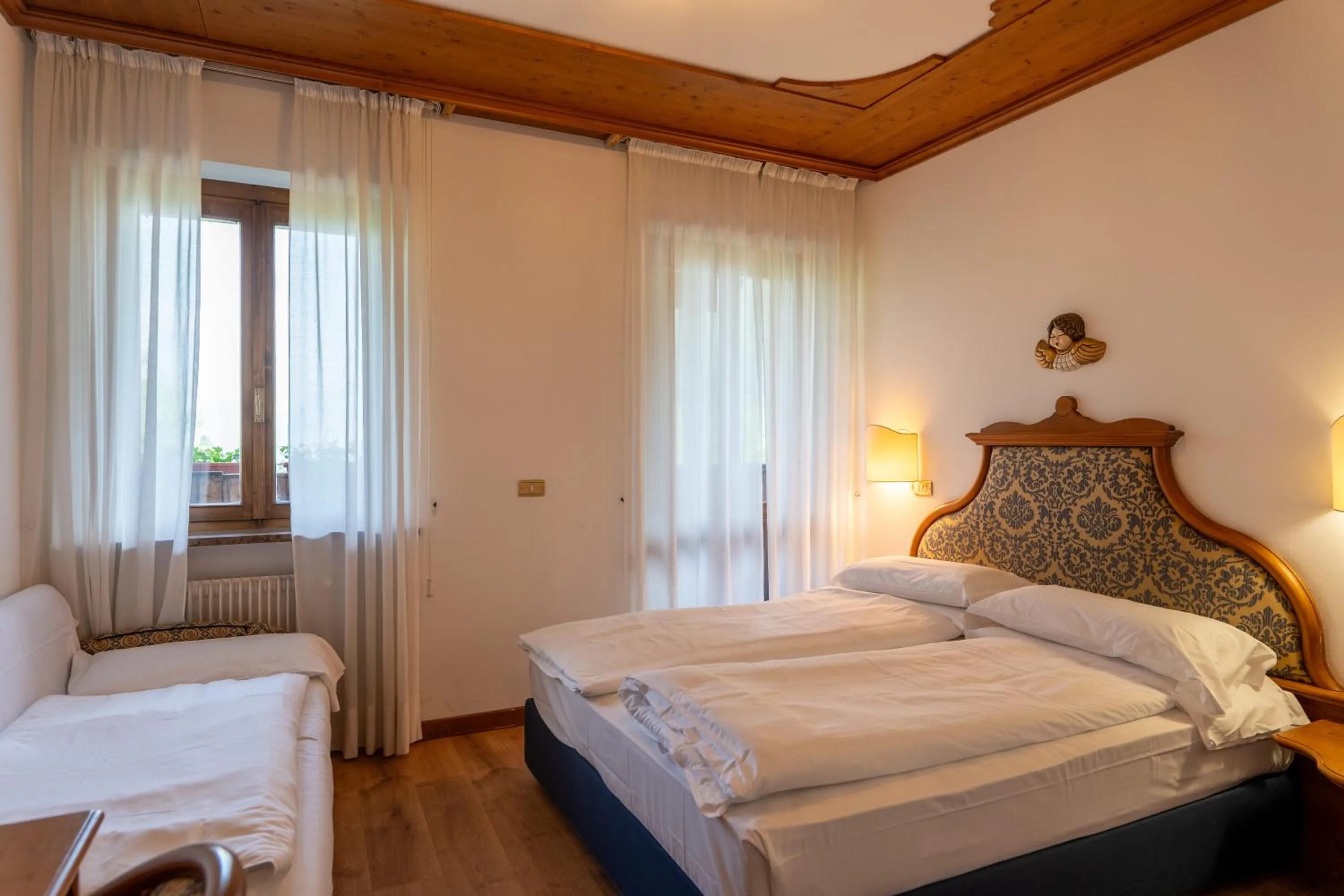 Photo of the whole room, Bed in Hotel Sporting