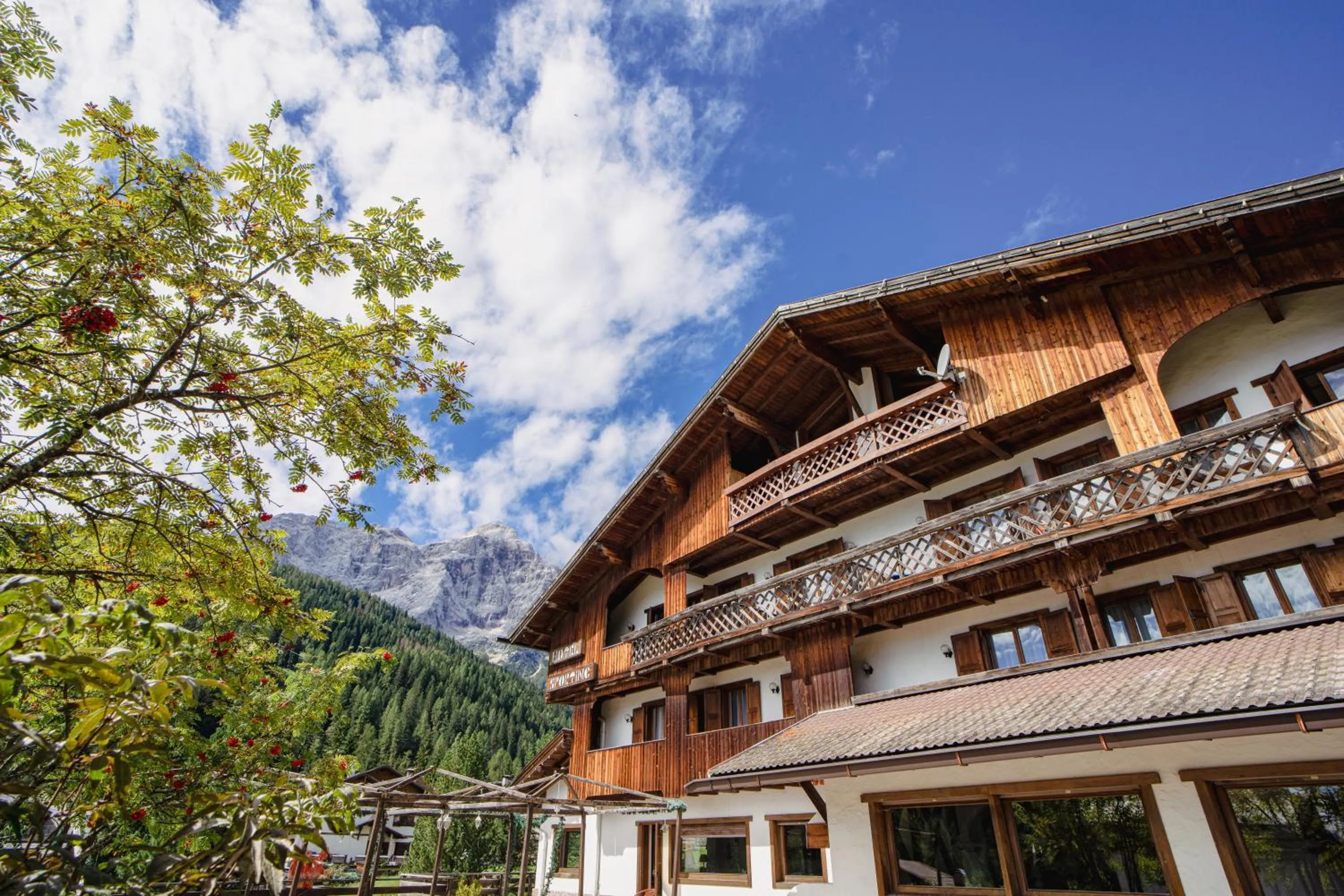 Property building in Hotel Sporting