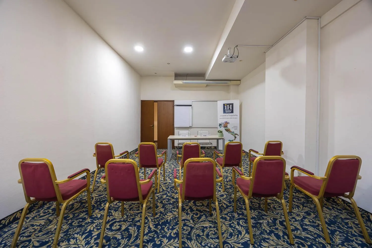Meeting/conference room in iH Hotels Milano St. John