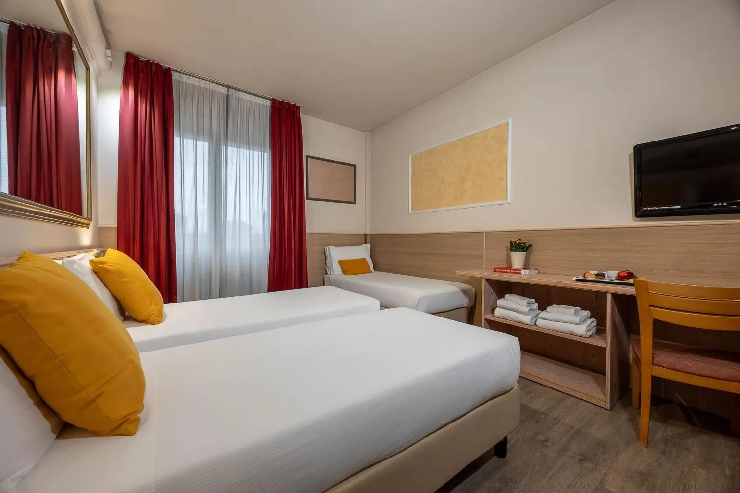 Bed in iH Hotels Milano St. John