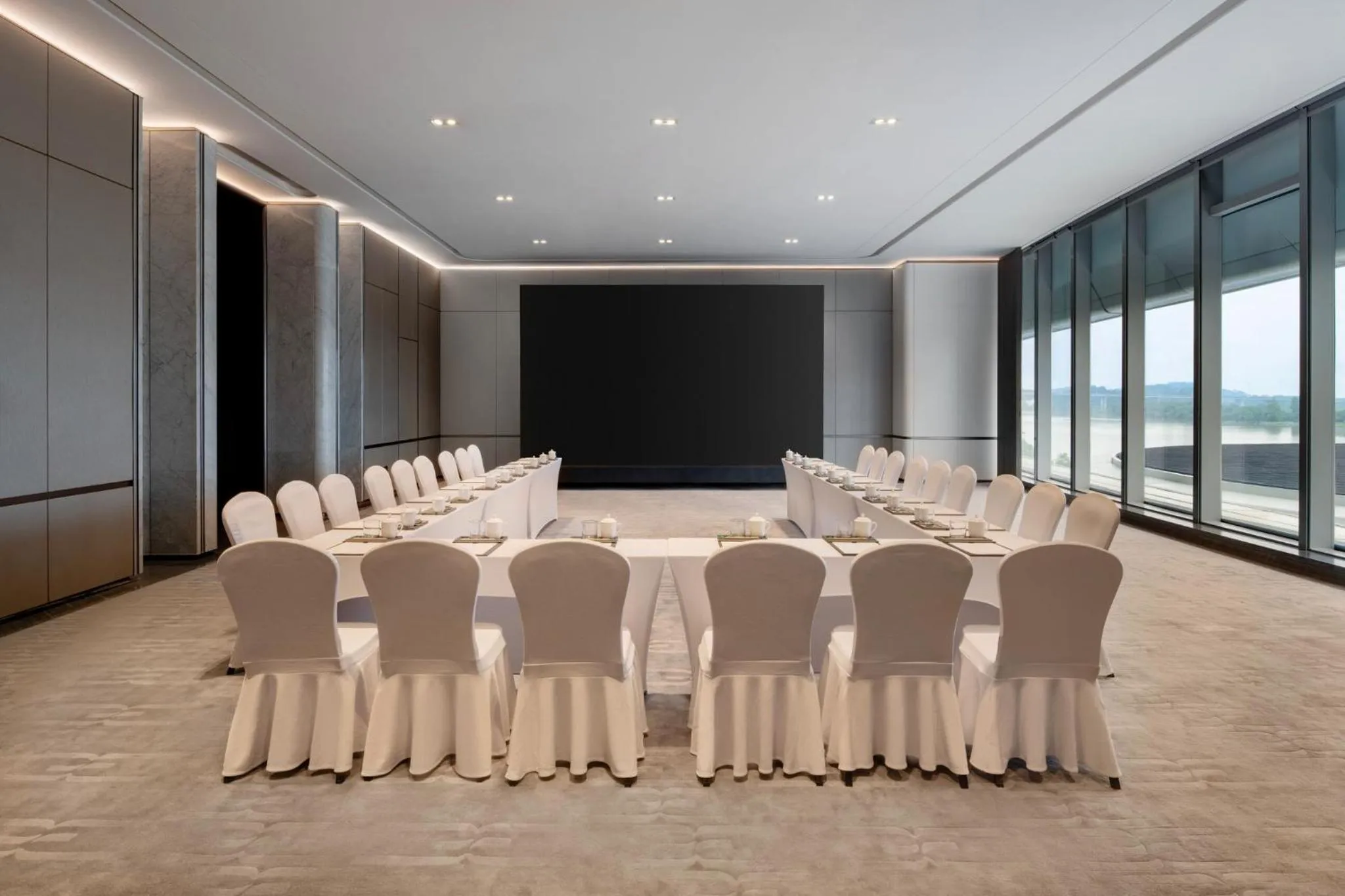 Meeting/conference room in Vignette Collection The Xanadu Guangzhou, an IHG Hotel