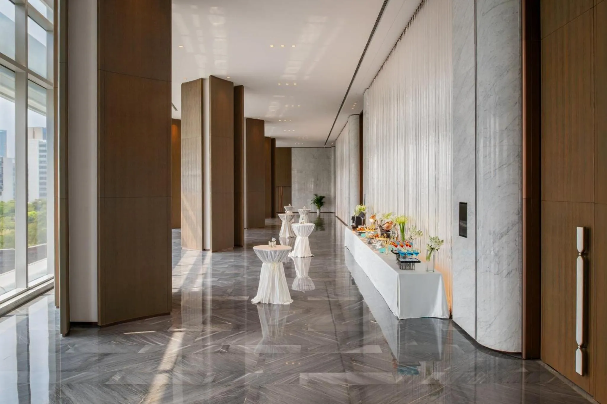 Meeting/conference room in Vignette Collection The Xanadu Guangzhou, an IHG Hotel