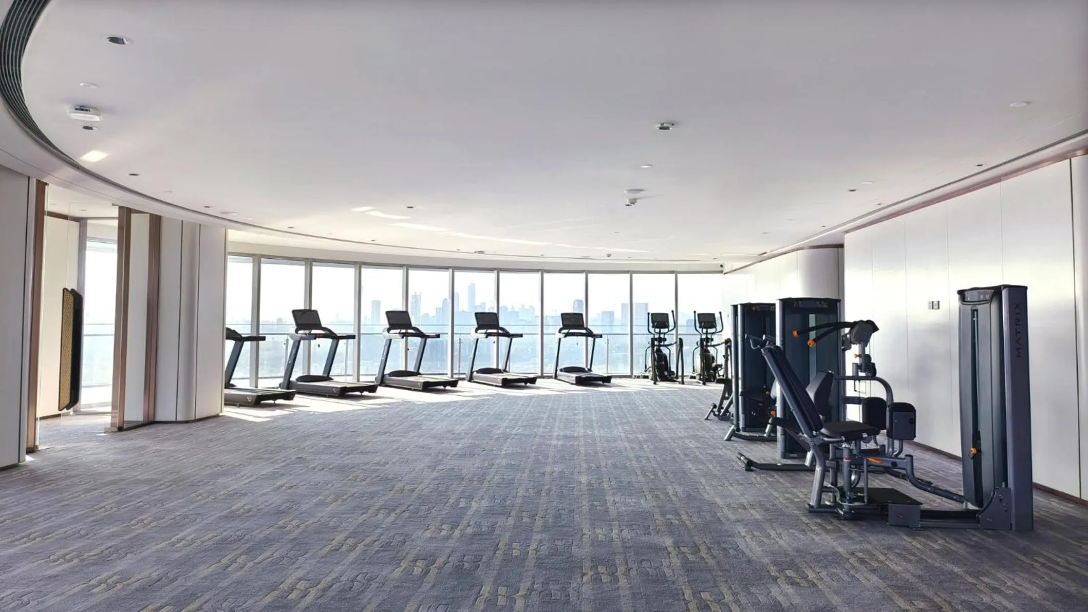 Fitness centre/facilities in Vignette Collection The Xanadu Guangzhou, an IHG Hotel