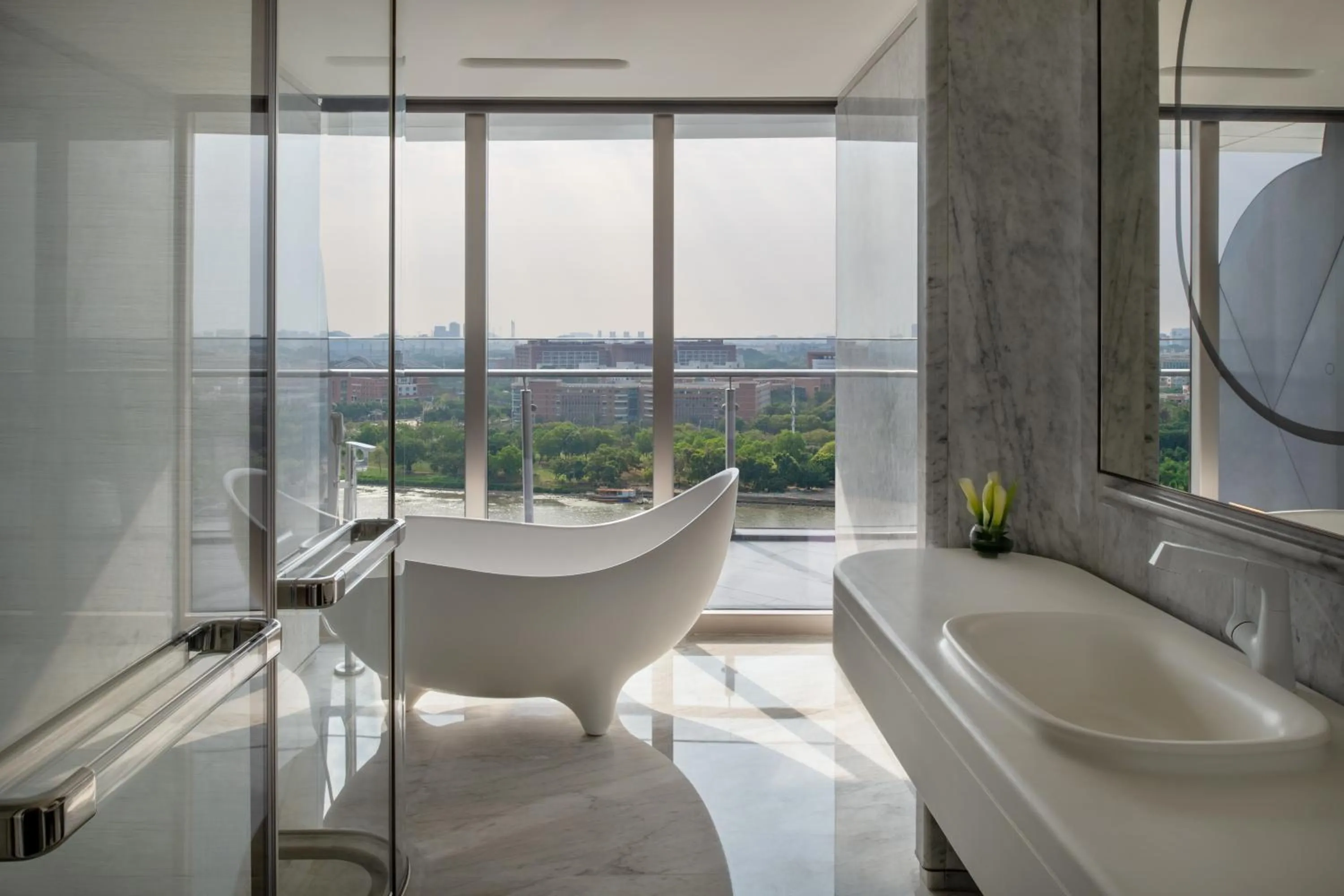 Bathroom in Vignette Collection The Xanadu Guangzhou, an IHG Hotel