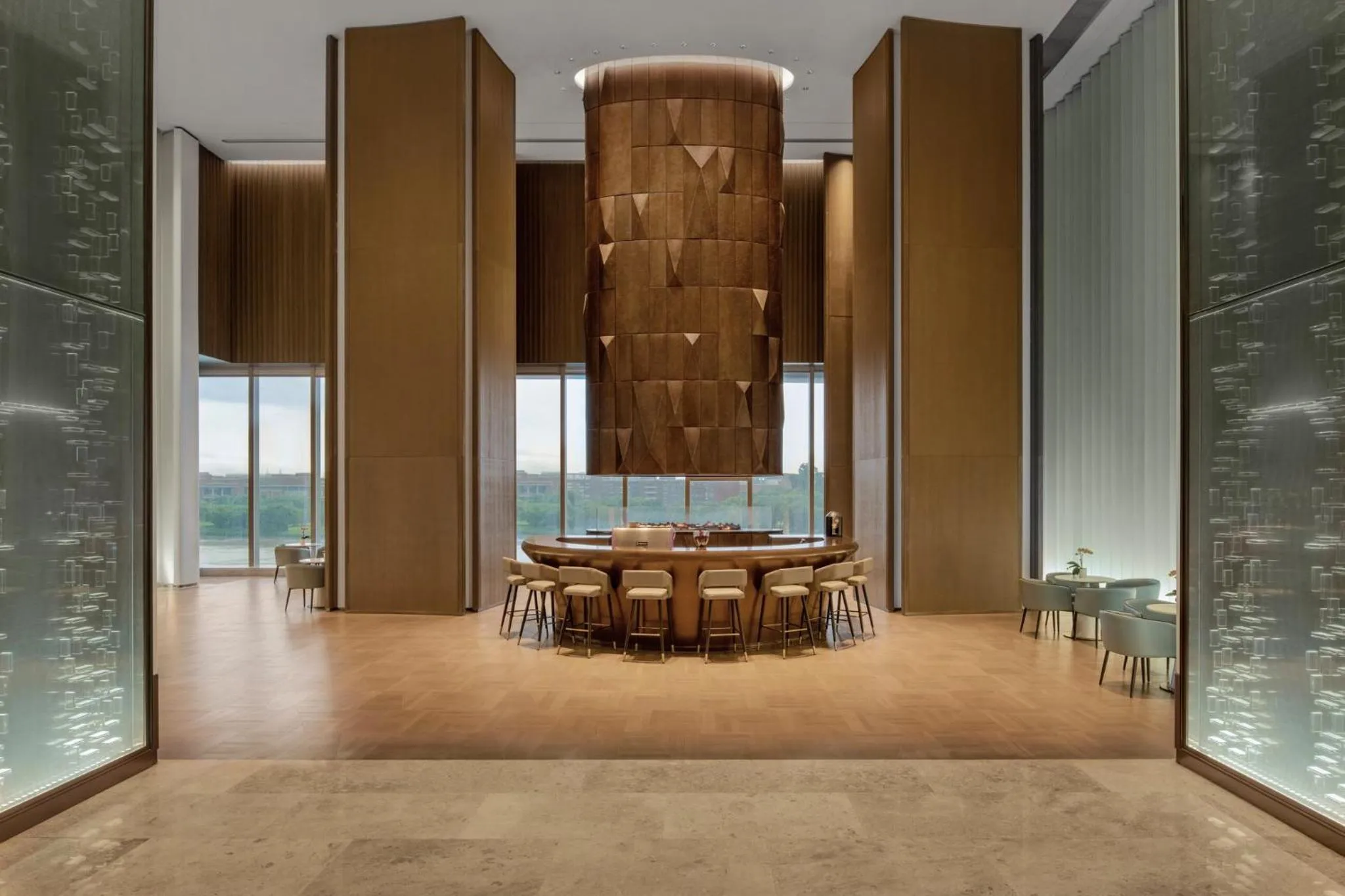 Lounge or bar in Vignette Collection The Xanadu Guangzhou, an IHG Hotel