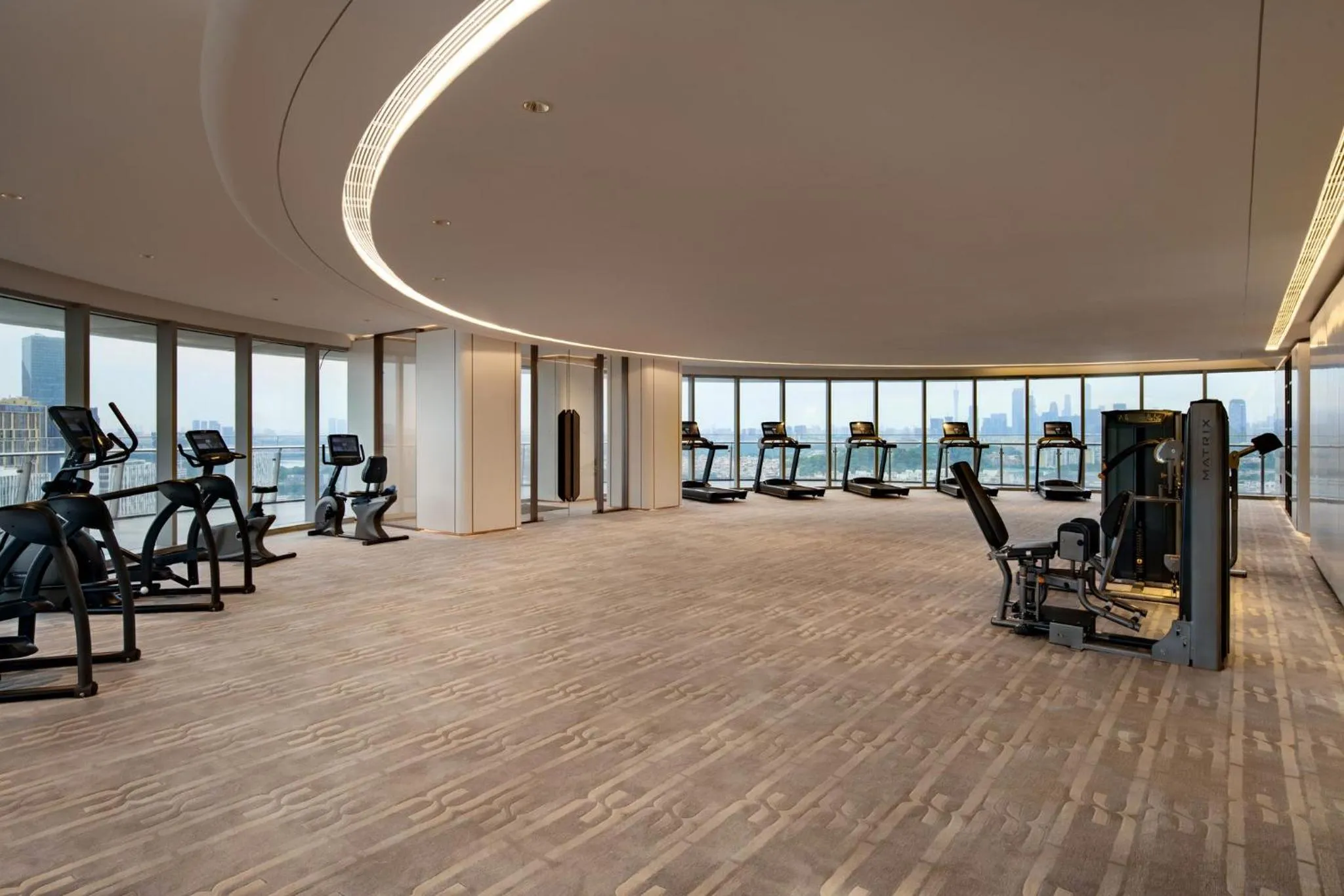 Fitness centre/facilities in Vignette Collection The Xanadu Guangzhou, an IHG Hotel