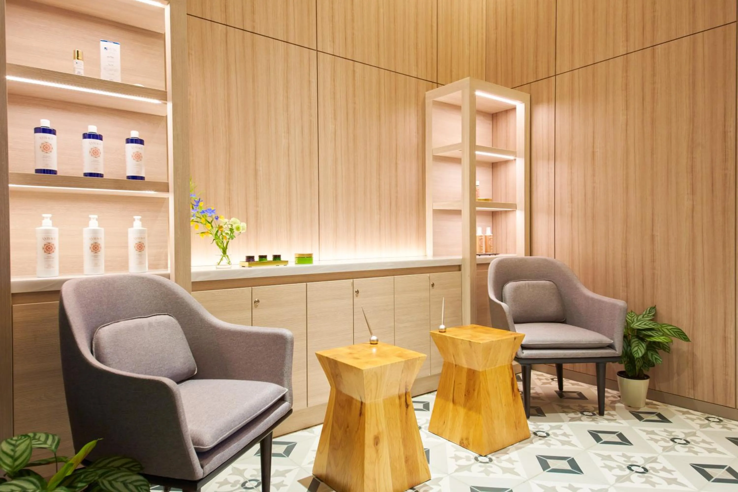 Spa and wellness centre/facilities in Okinawa Prince Hotel Ocean View Ginowan