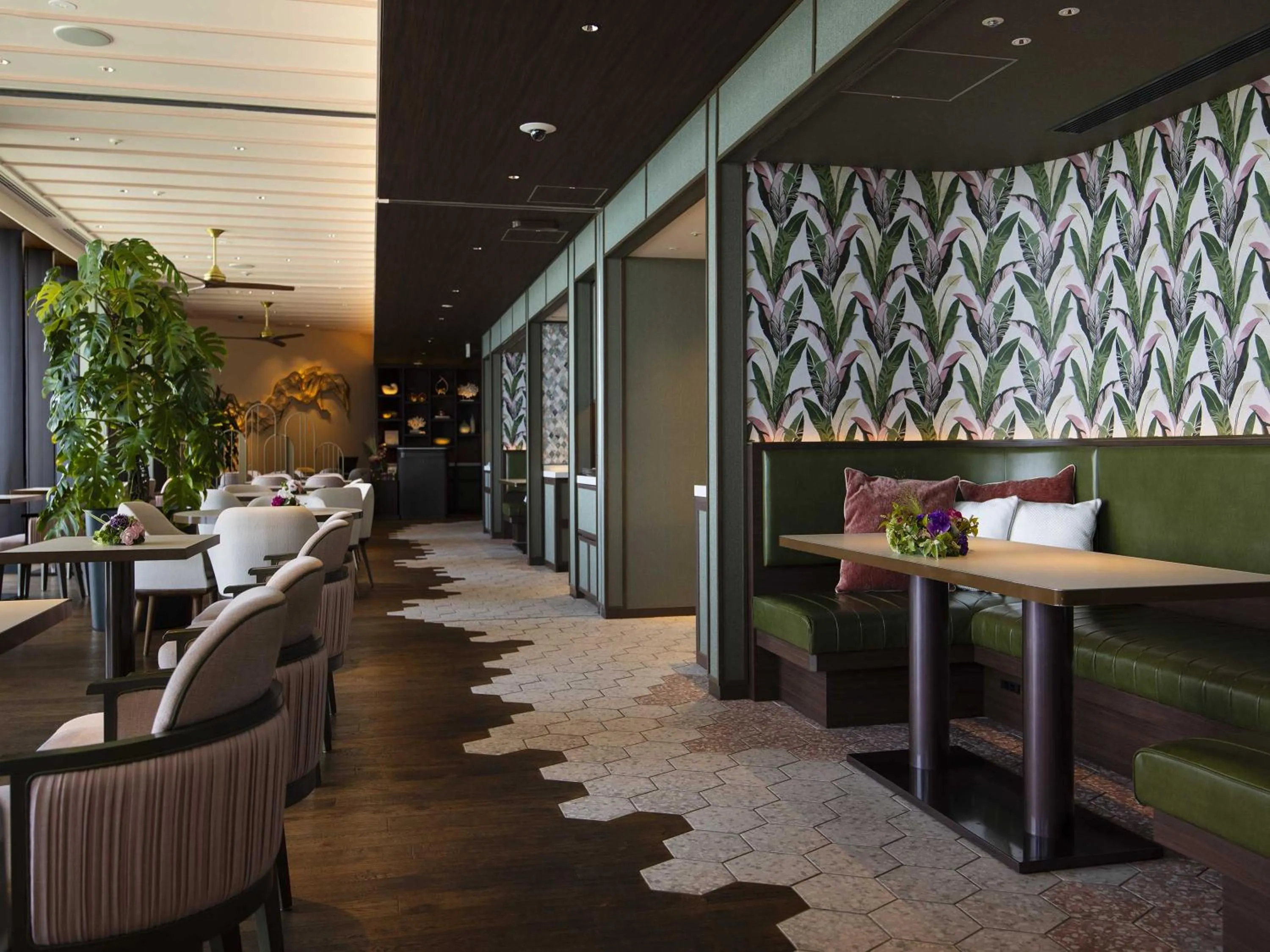 Lounge or bar in Okinawa Prince Hotel Ocean View Ginowan