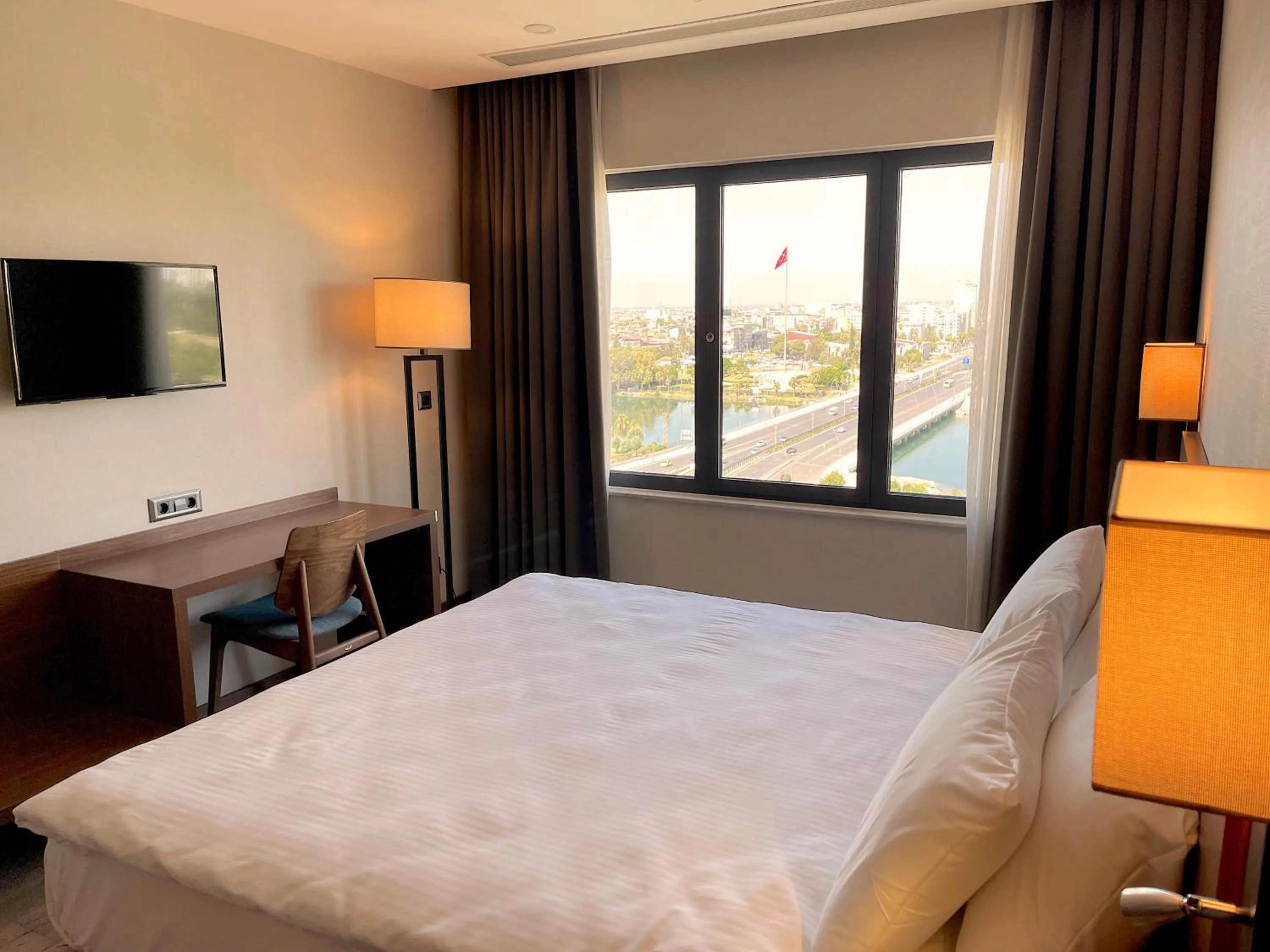 Bed in Türkmen Riverside Hotel Adana