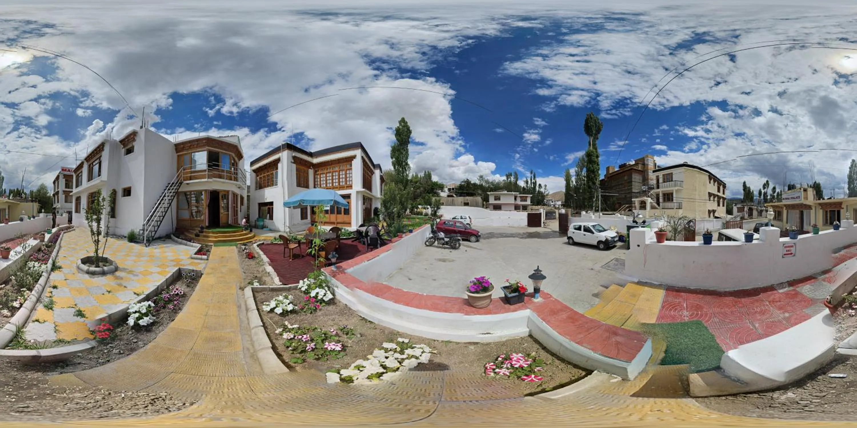 Property building in Hotel Malik Residency