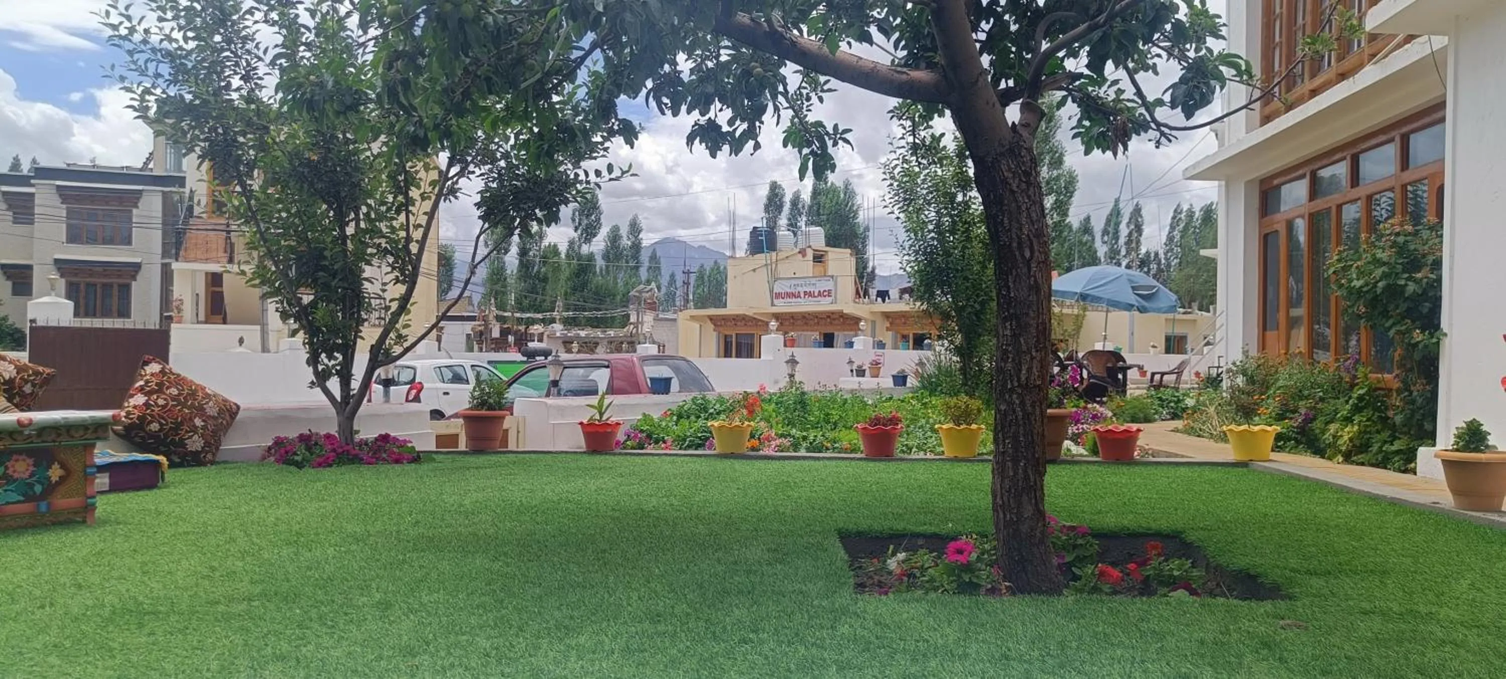 Property building in Hotel Malik Residency