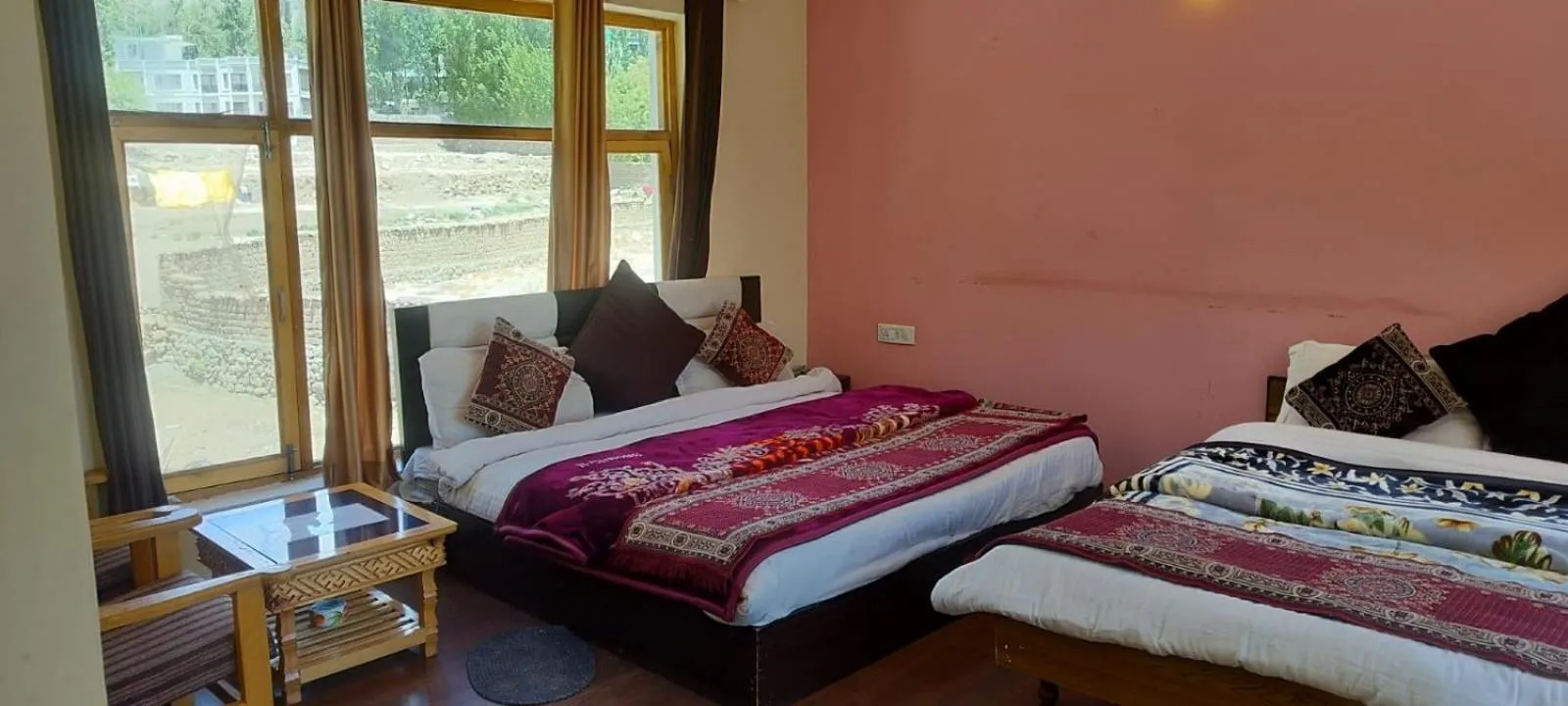 Bed in Hotel Malik Residency