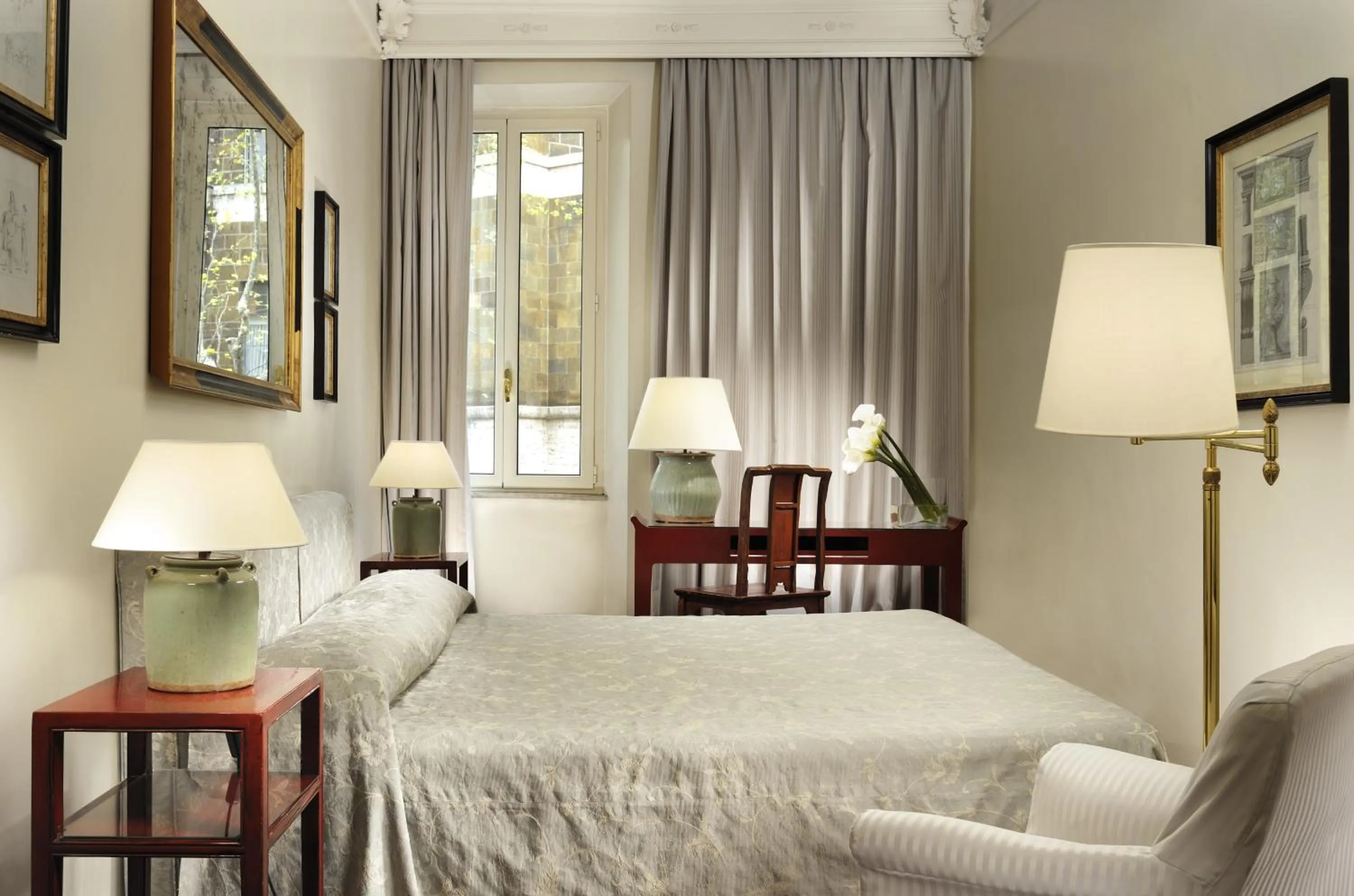 Photo of the whole room in Hotel Alexandra