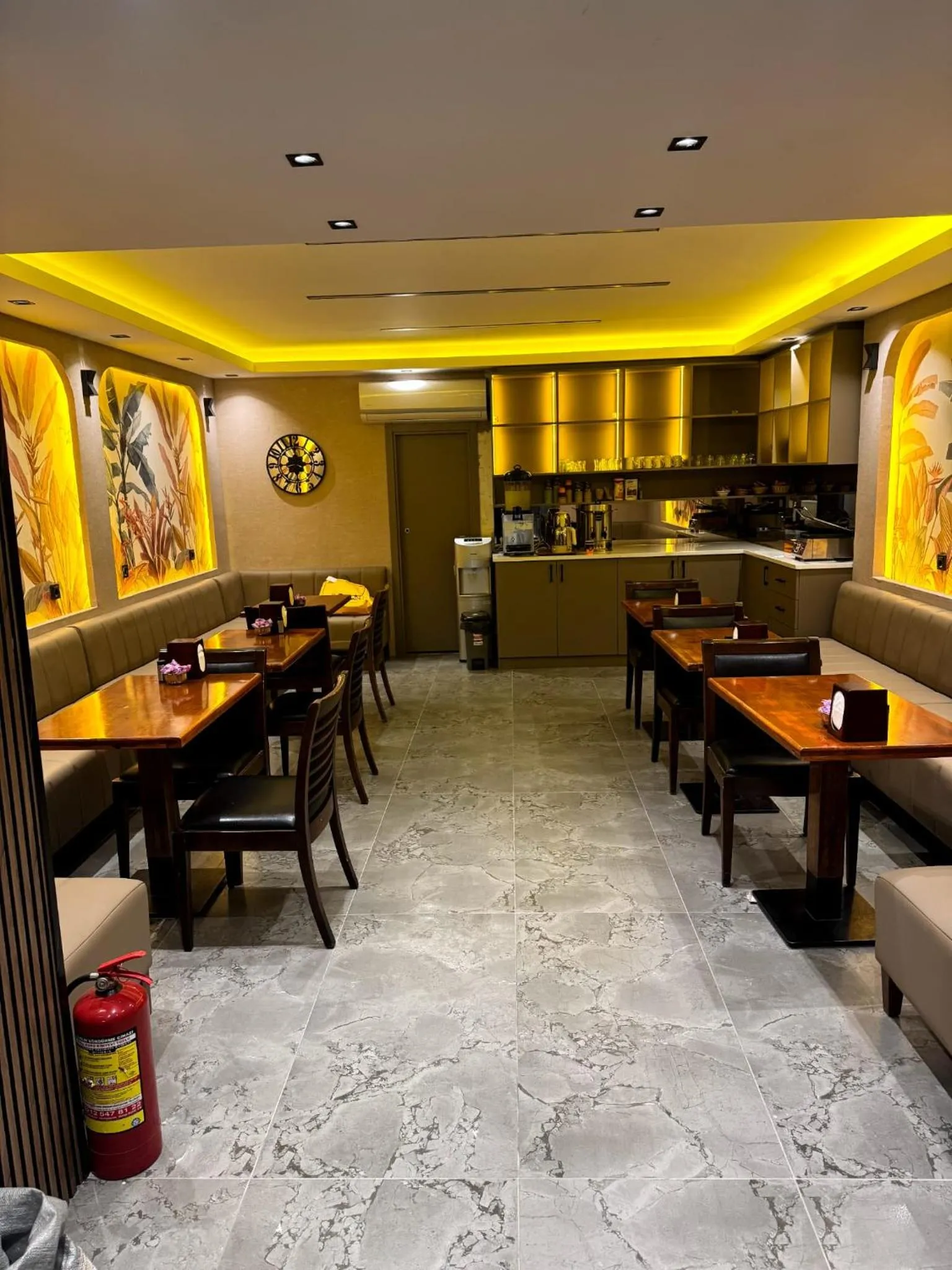 Restaurant/places to eat in Miss City Hotel Taksim