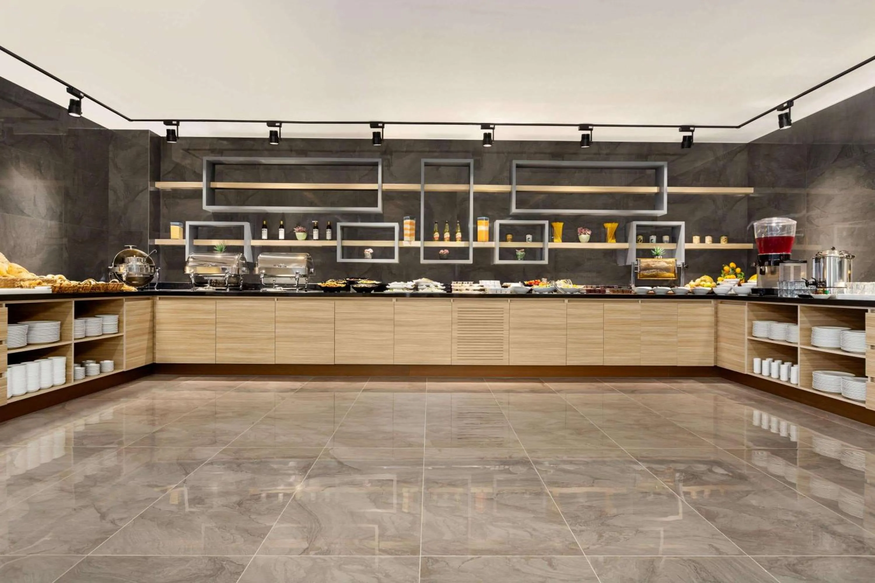 Restaurant/places to eat in Ramada by Wyndham Adiyaman