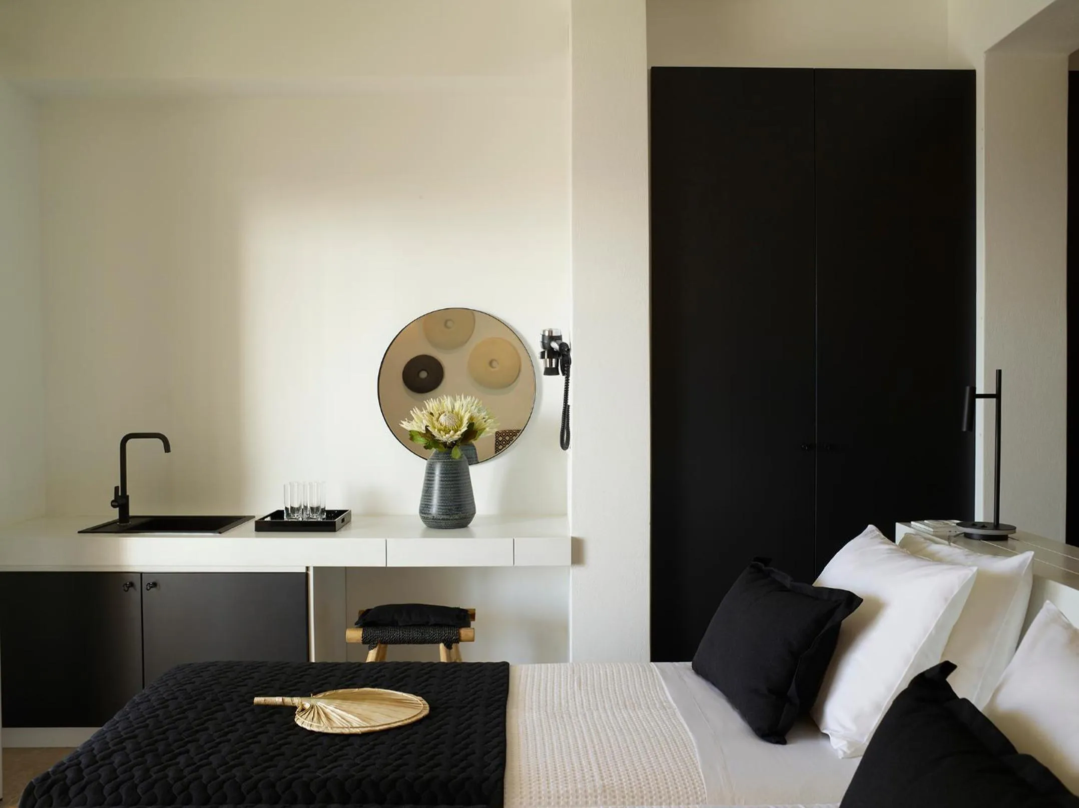 Bed in Absolute Paradise Santorini