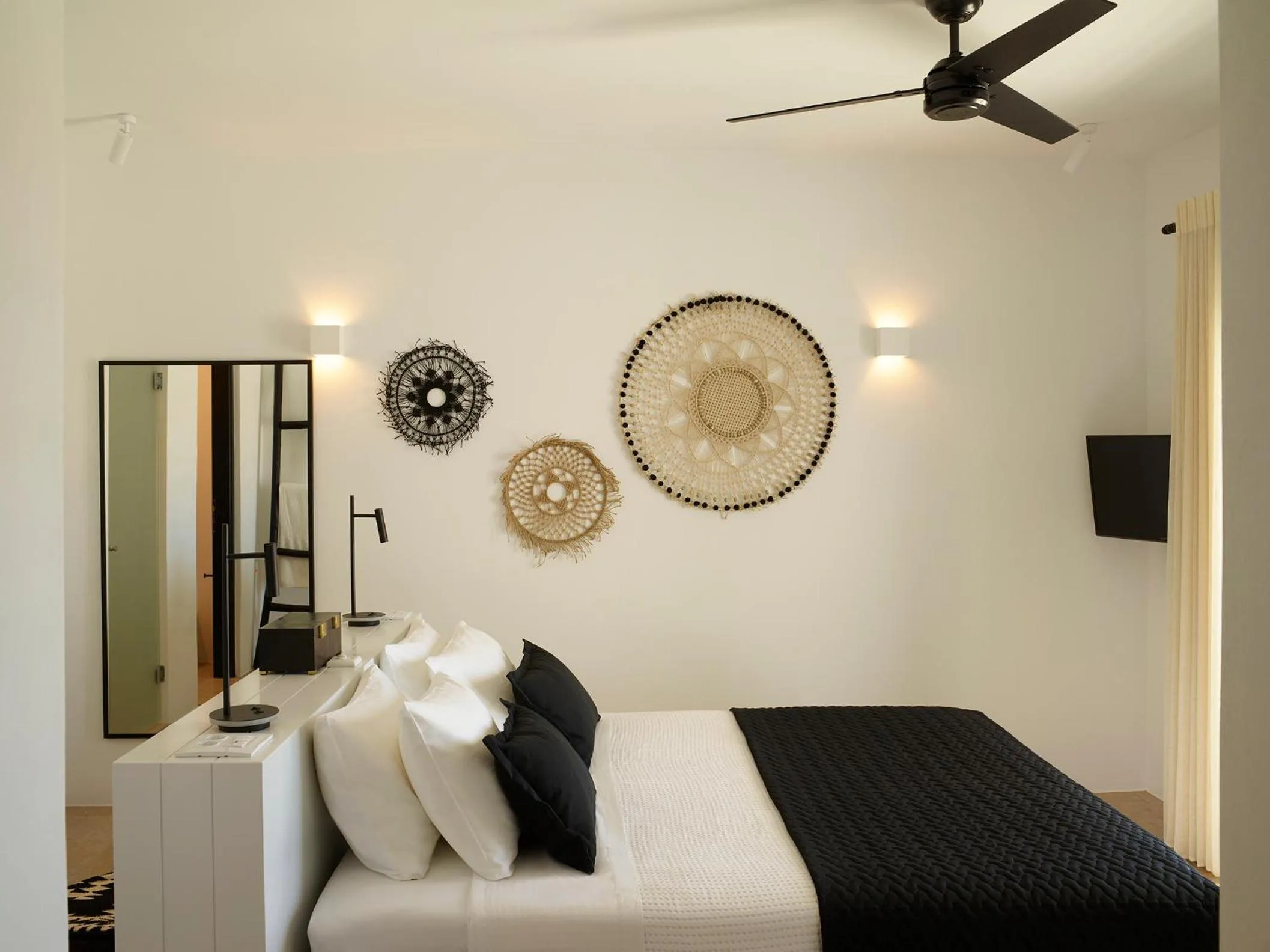 Bed in Absolute Paradise Santorini