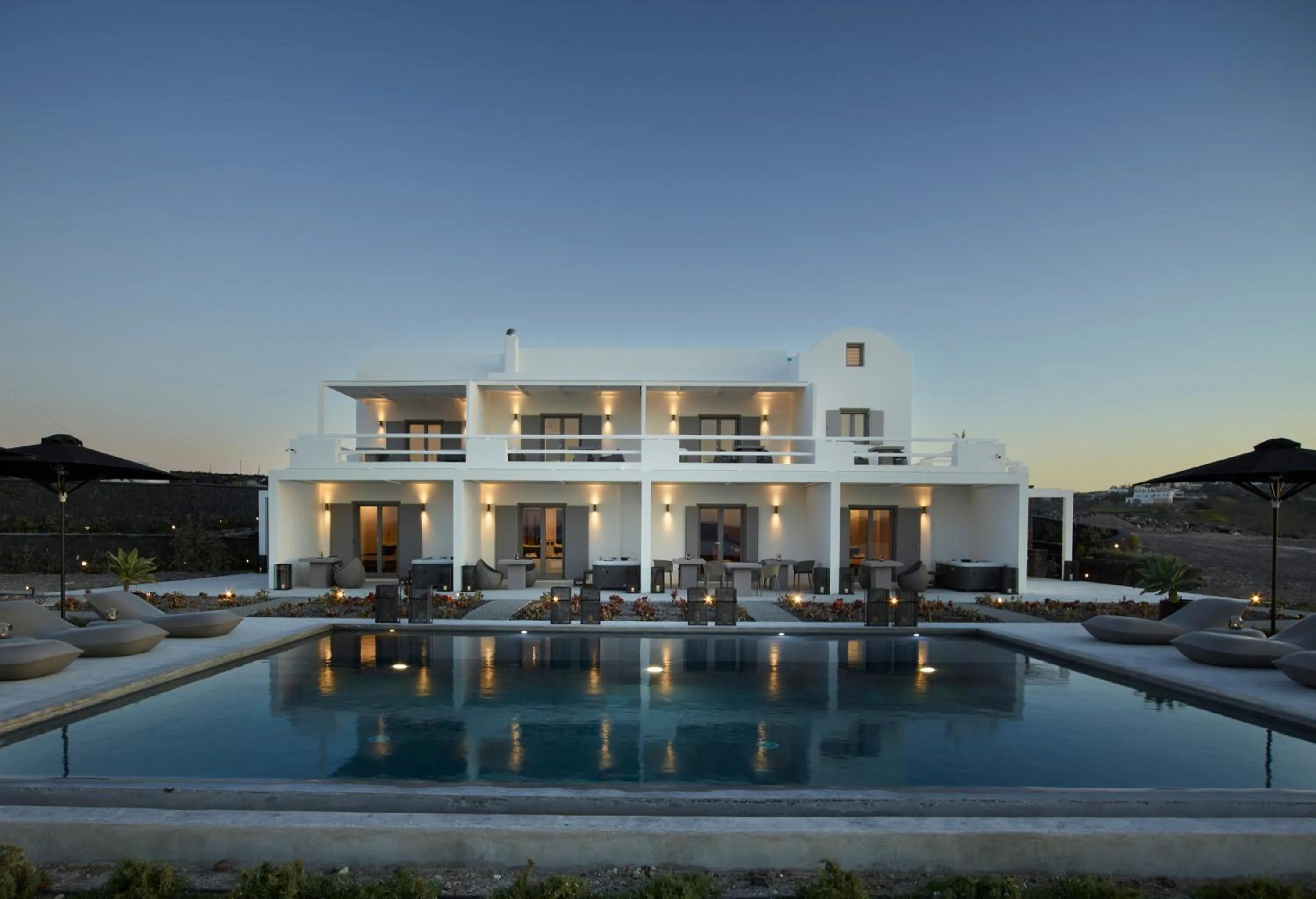 Property building in Absolute Paradise Santorini