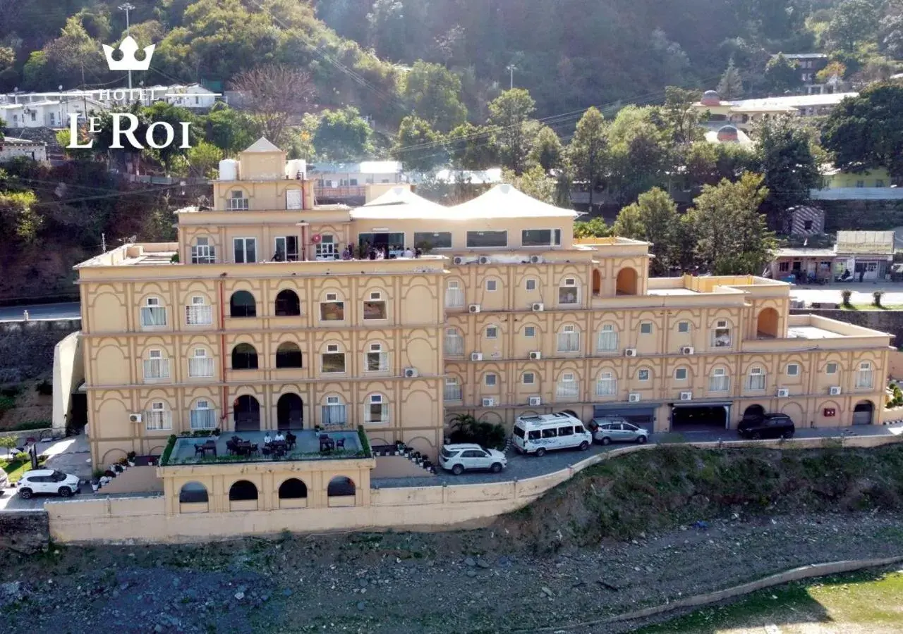 Hotel Le ROI Lake View Koti Hotel Le ROI Lake View Koti