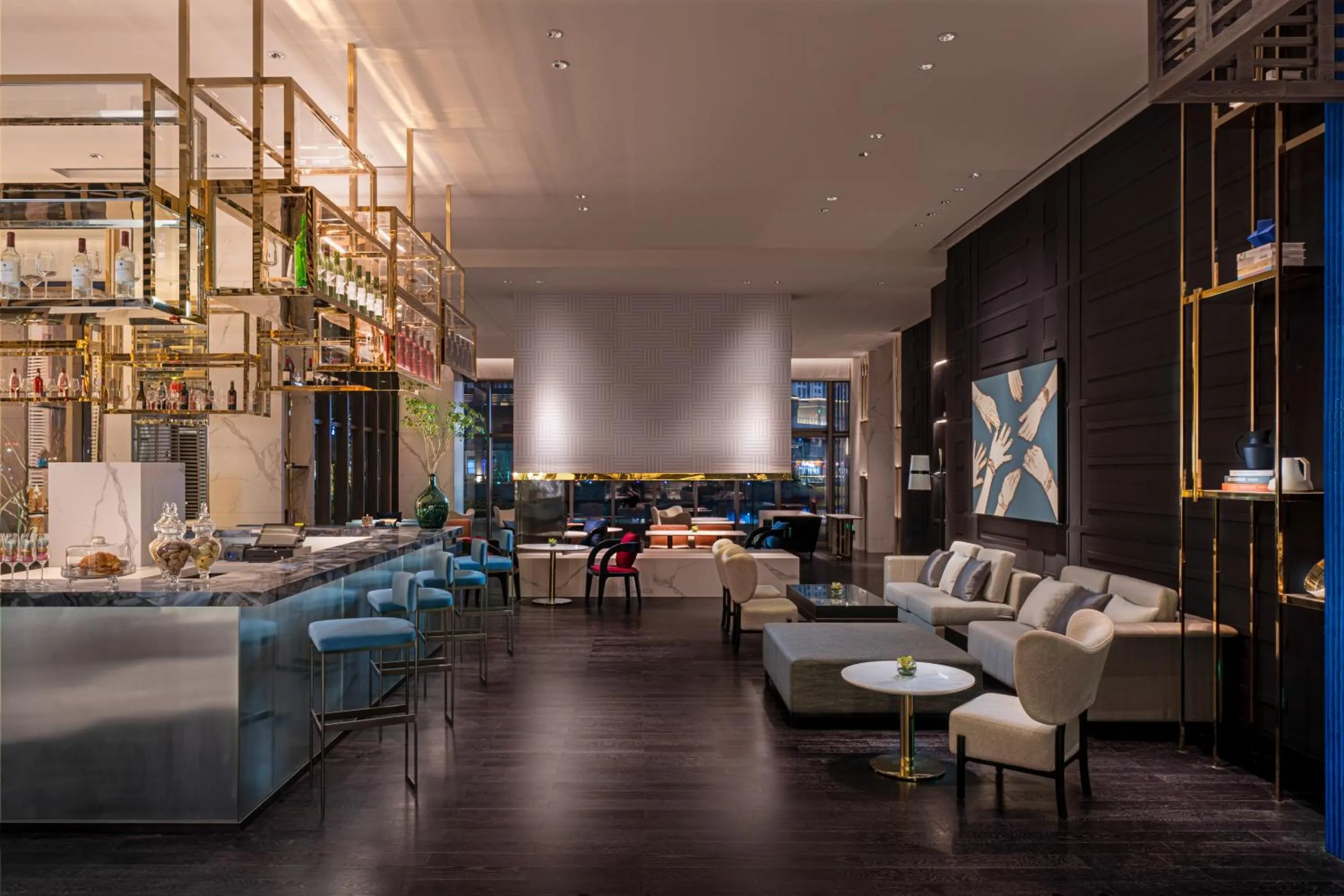 Lounge or bar in Hyatt Centric Lakeside Ningbo