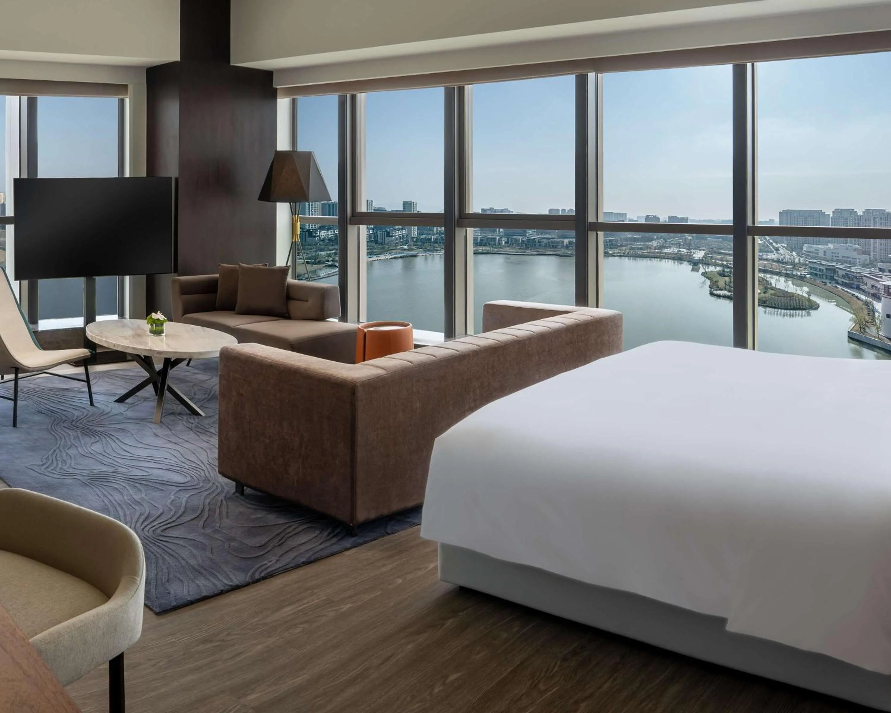 Photo of the whole room, Bed in Hyatt Centric Lakeside Ningbo