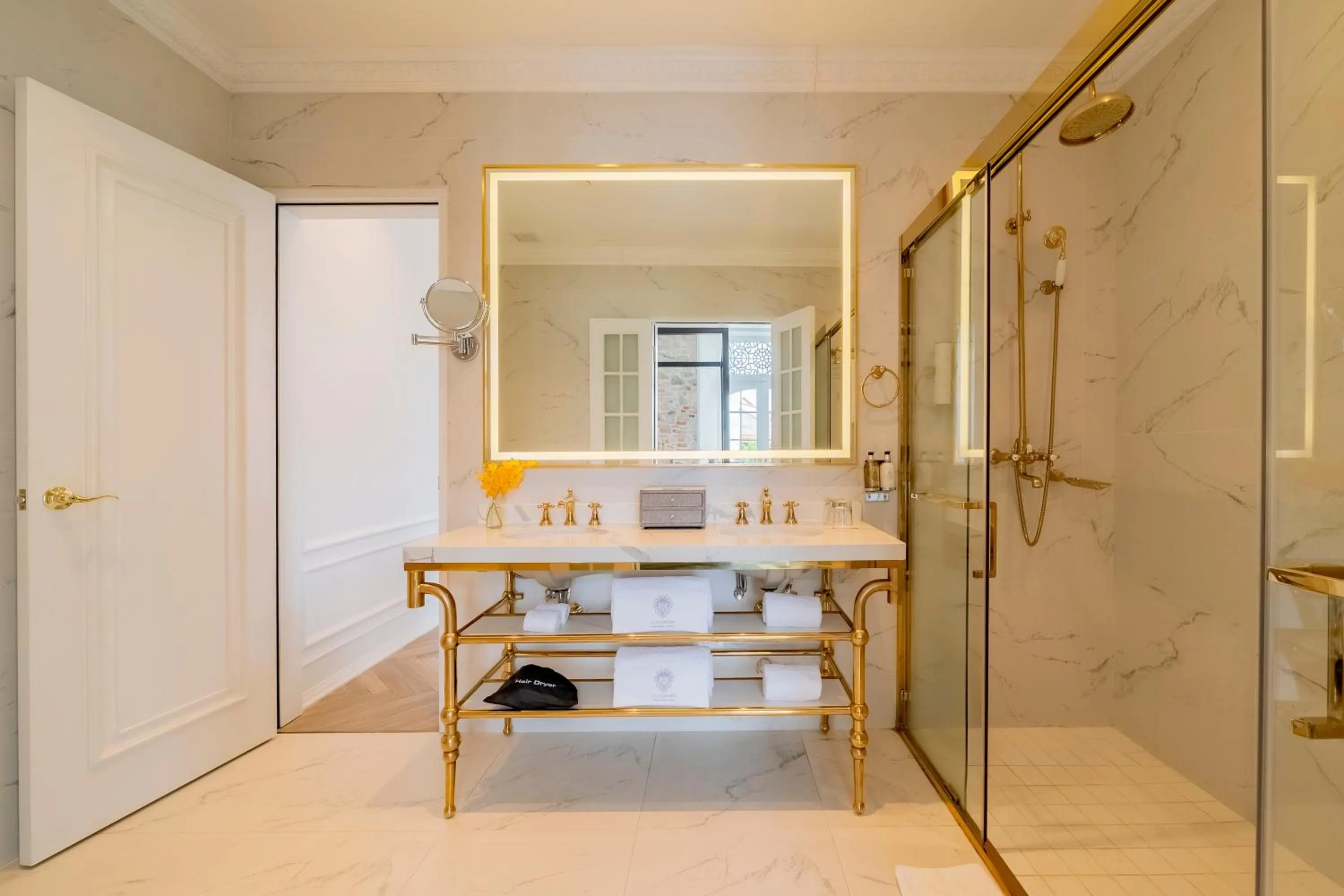 Hotel La Compañía Casco Antiguo