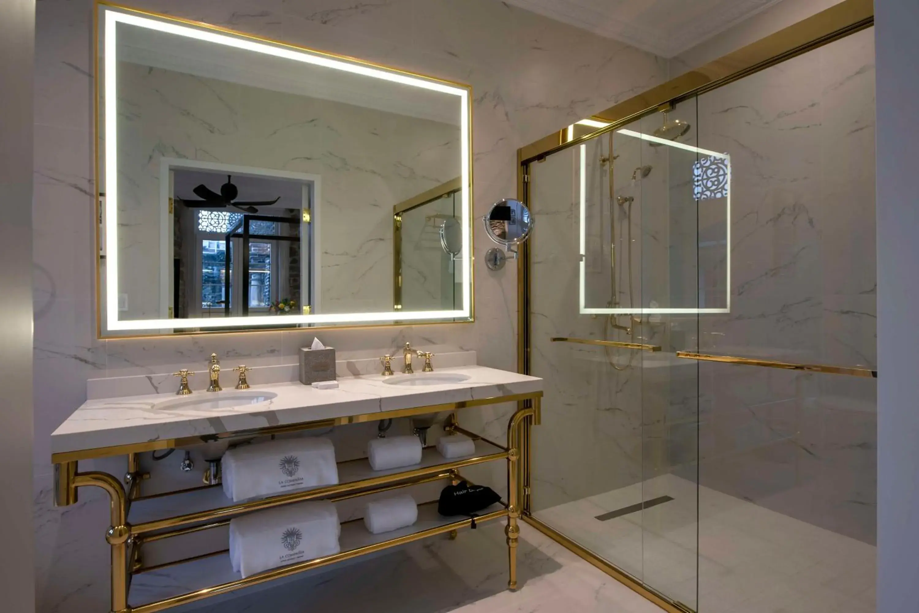 Queen Room with Two Queen Beds and Courtyard View in Hotel La Compañía Casco Antiguo Queen Room with Two Queen Beds and Courtyard View in Hotel La Compañía Casco Antiguo