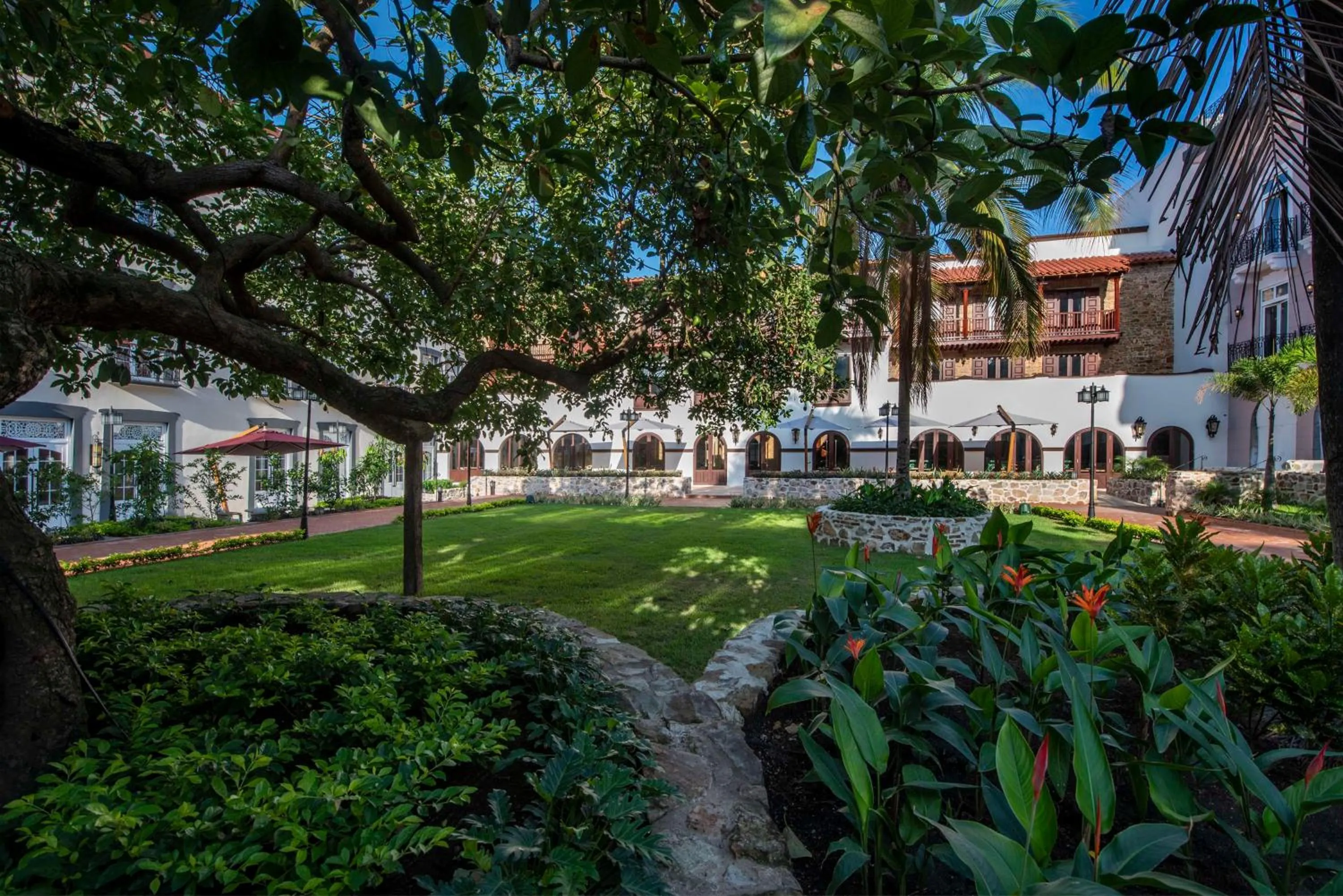 Property building in Hotel La Compañía Casco Antiguo