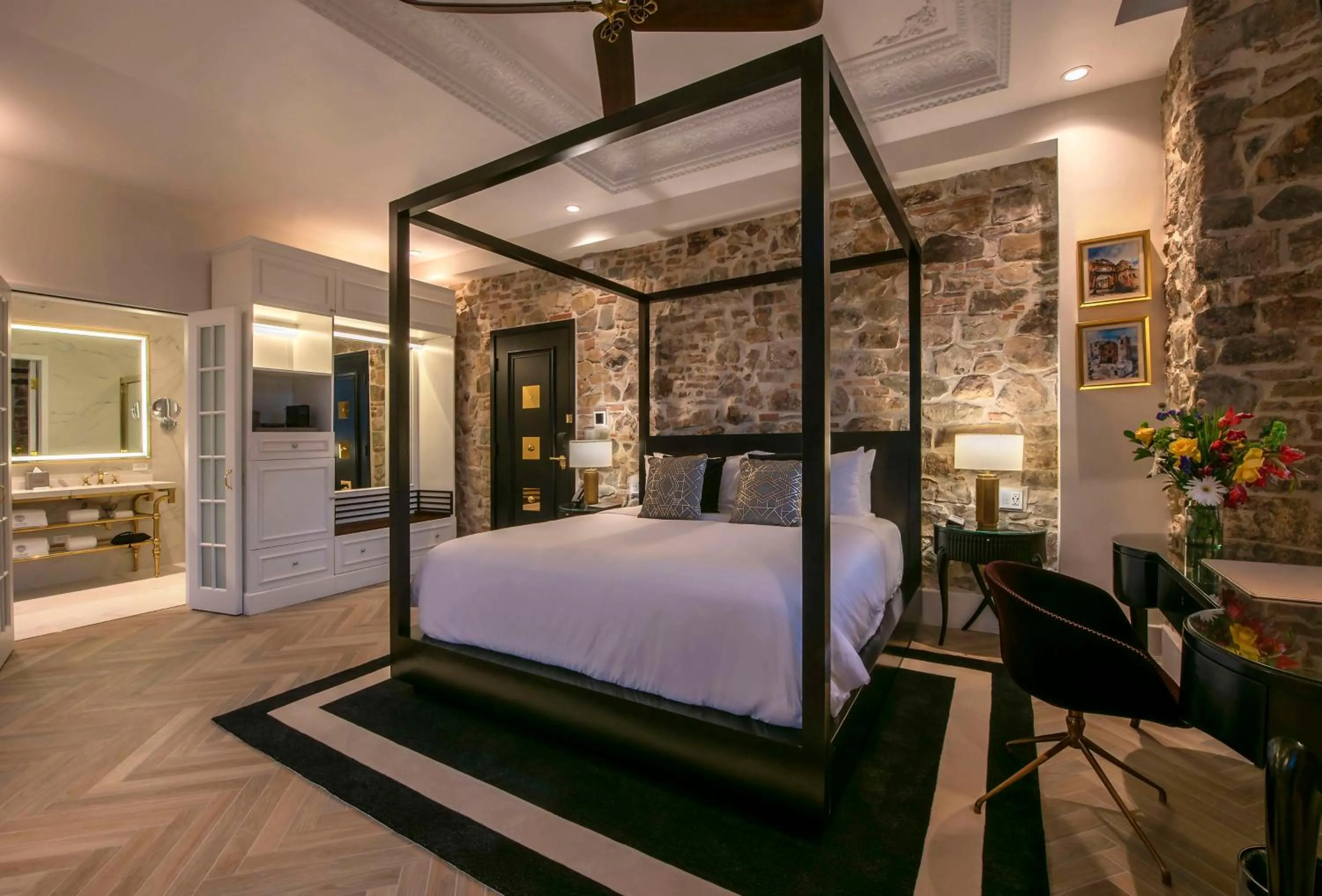 Photo of the whole room, Bed in Hotel La Compañía Casco Antiguo