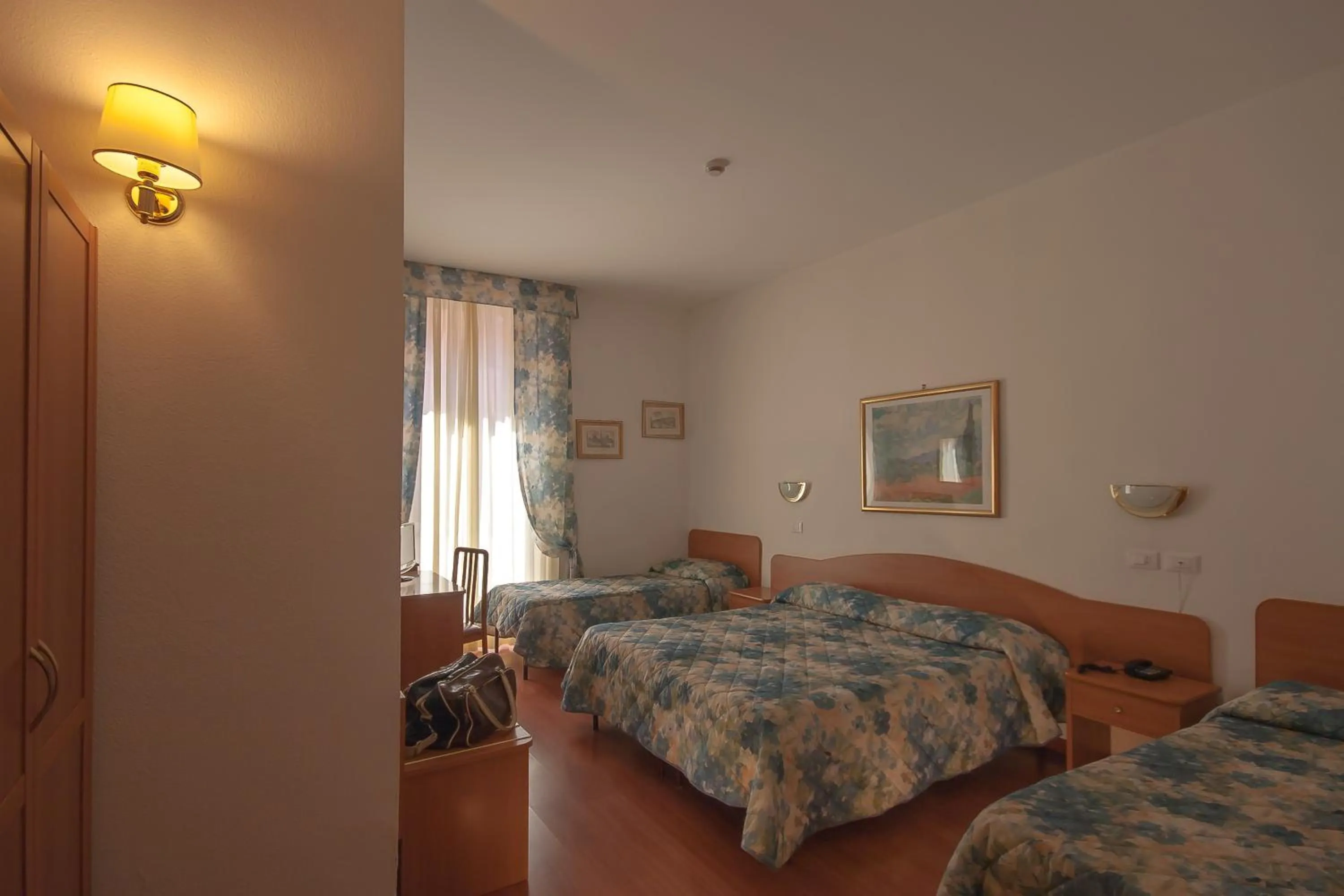Photo of the whole room, Bed in Hotel Tirreno