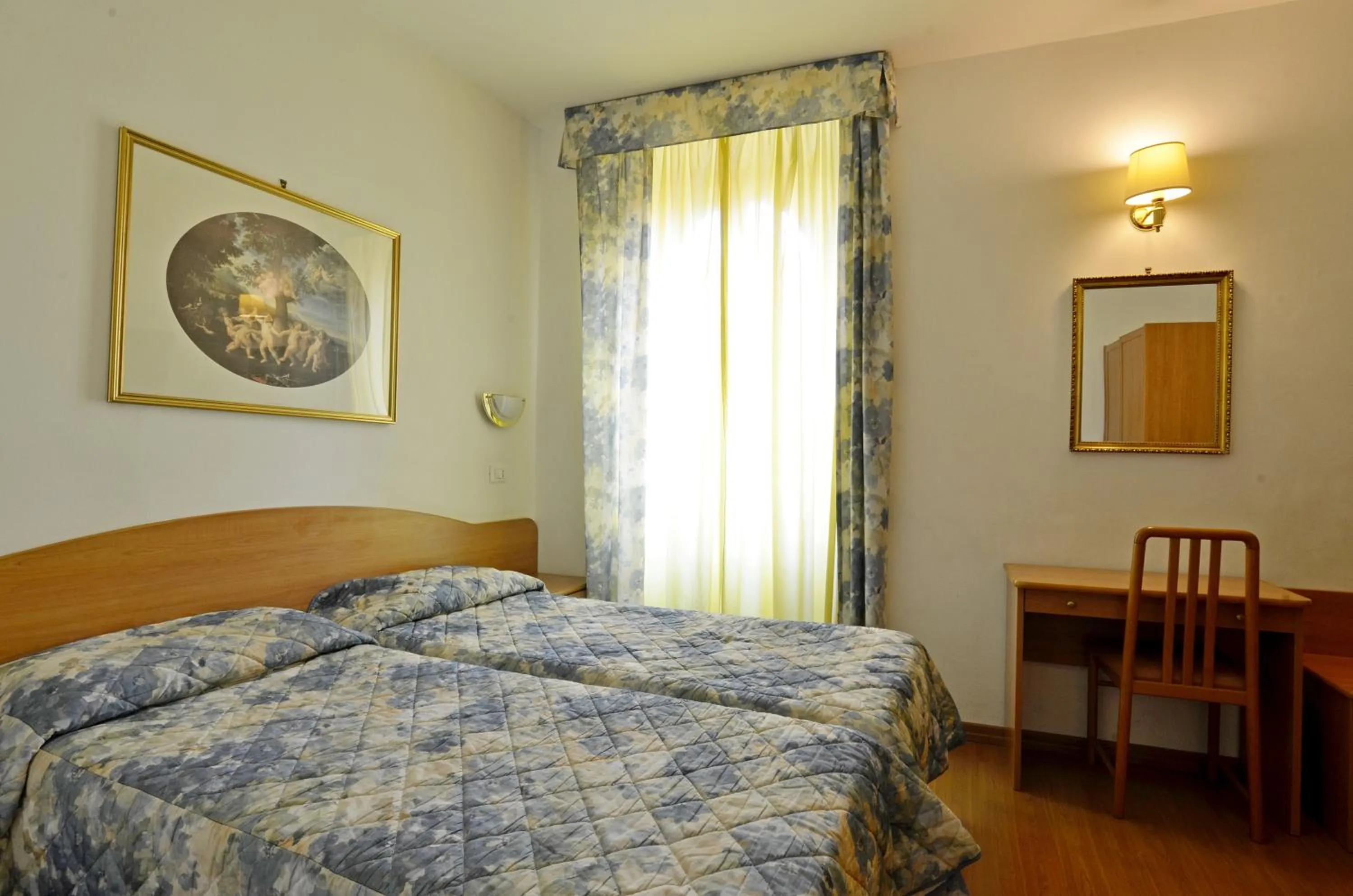 Photo of the whole room, Bed in Hotel Tirreno