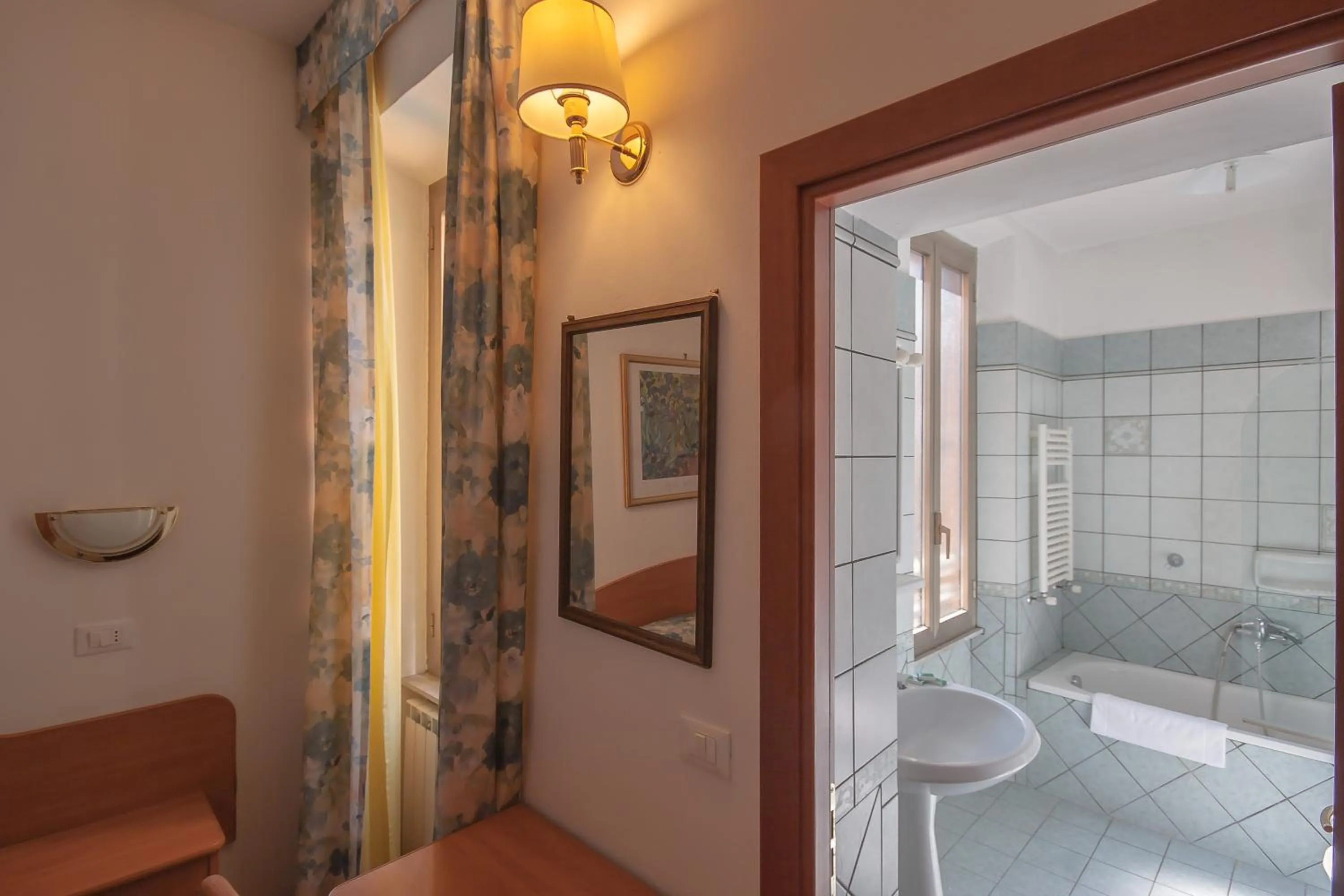 Bathroom in Hotel Tirreno