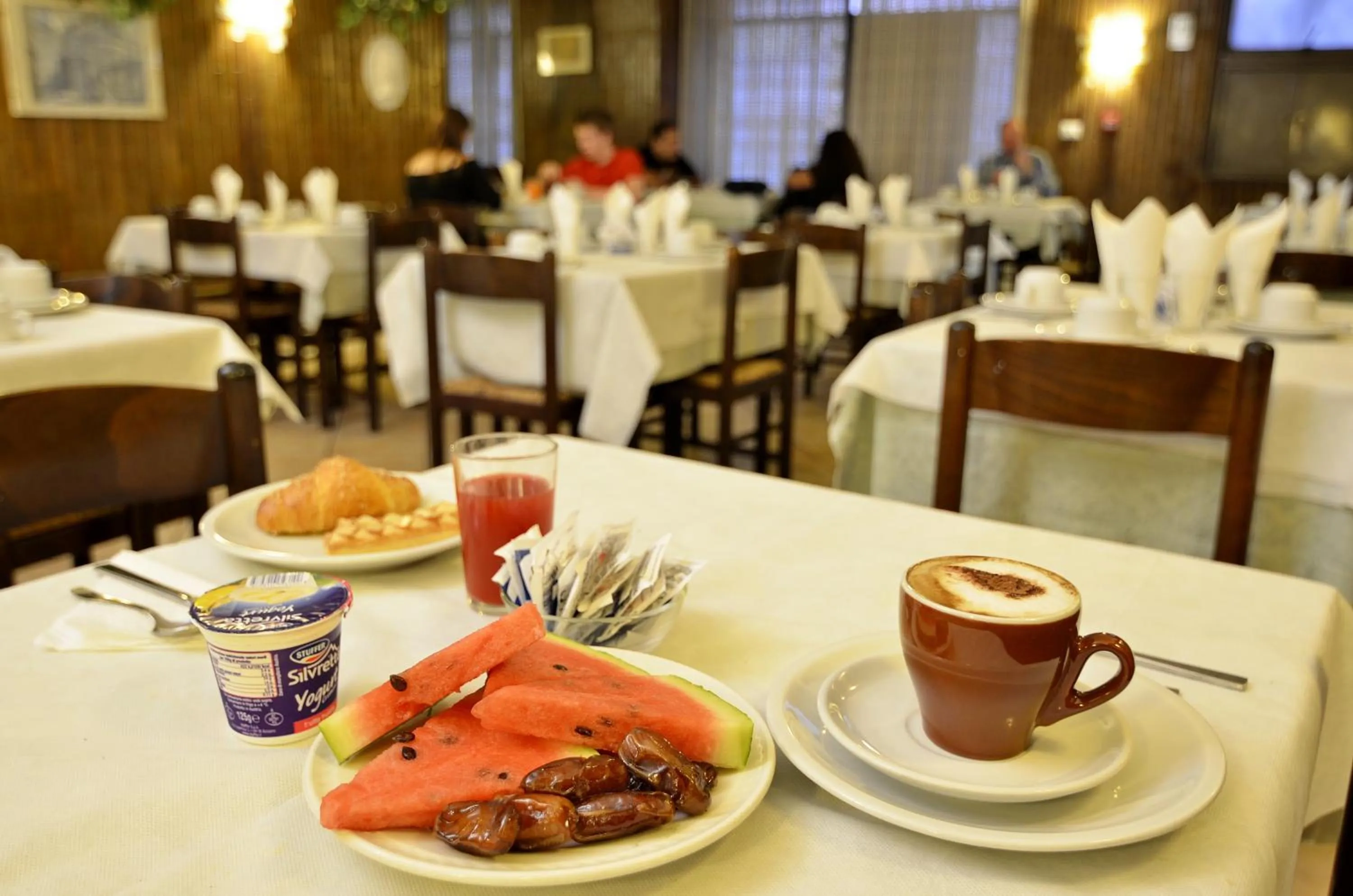 Continental breakfast in Hotel Tirreno