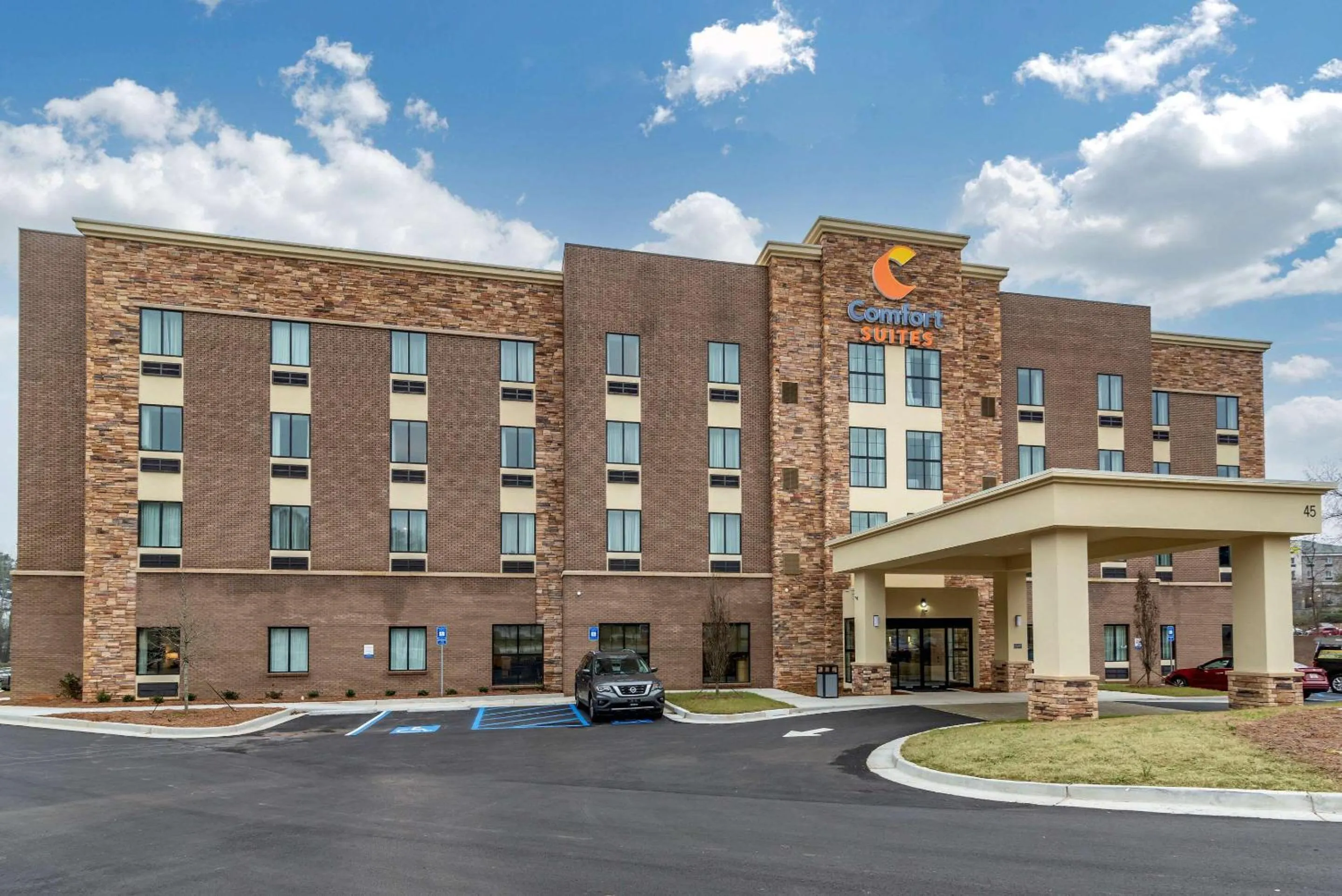 Property building in Comfort Suites Newnan