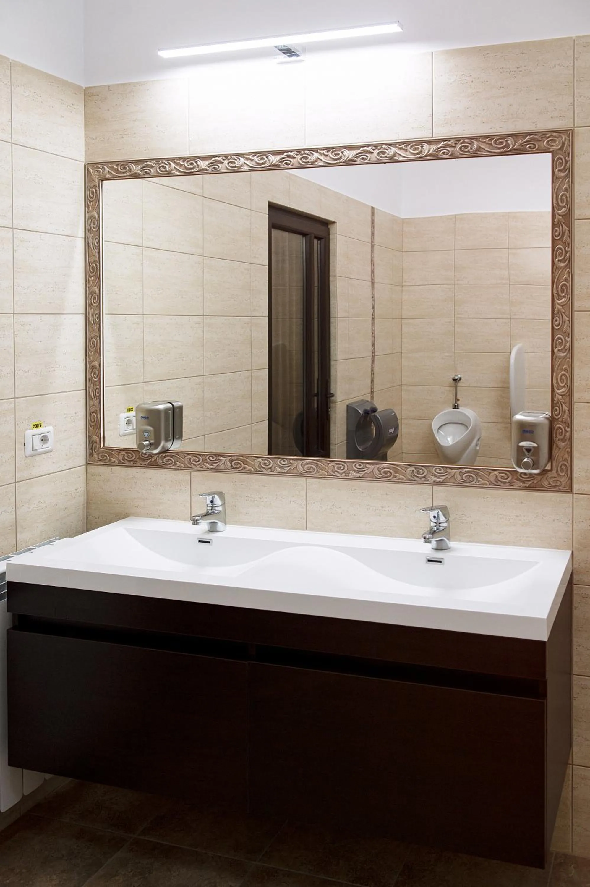 Bathroom in Complex Pescăresc Gura Repezii Borșa