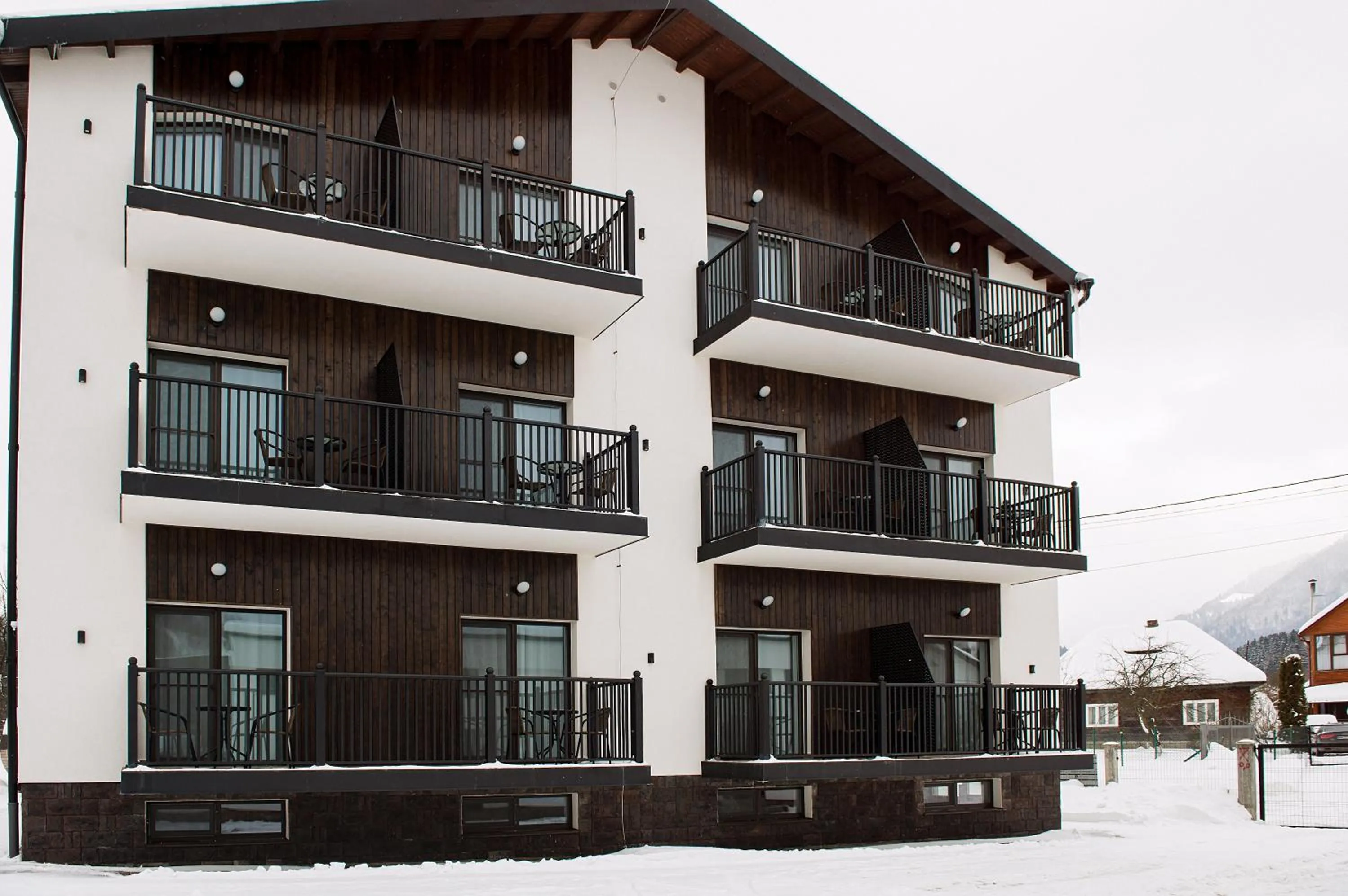 Property building in Complex Pescăresc Gura Repezii Borșa