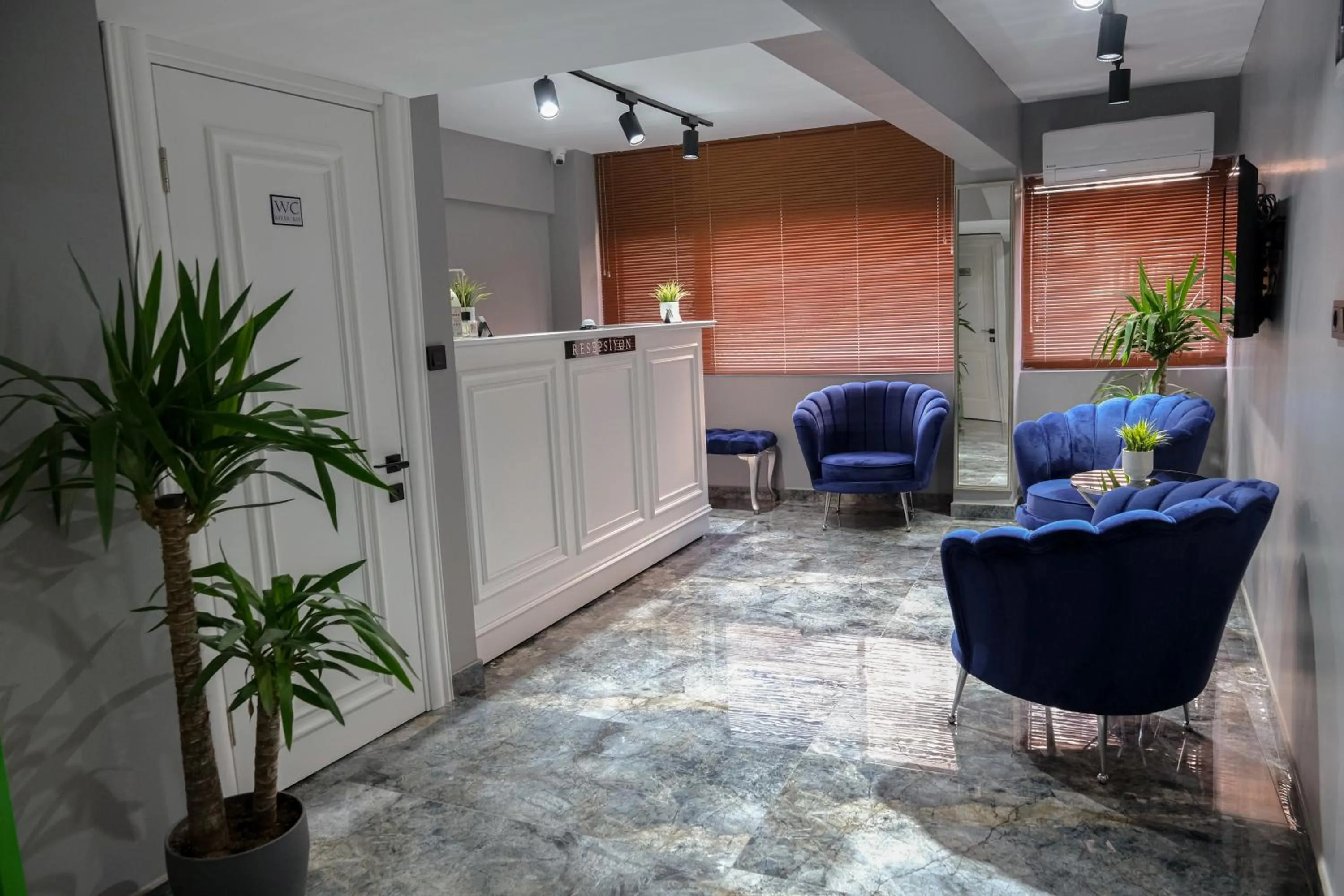 Seating area in Kassimo Hotel