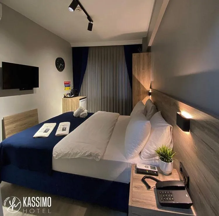 Bed in Kassimo Hotel