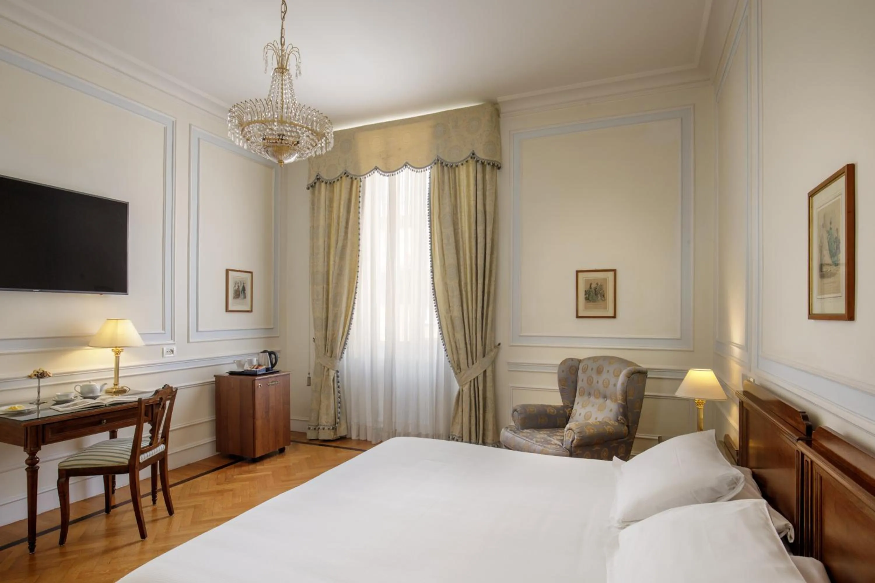 Bedroom, Bed in Hotel Quirinale