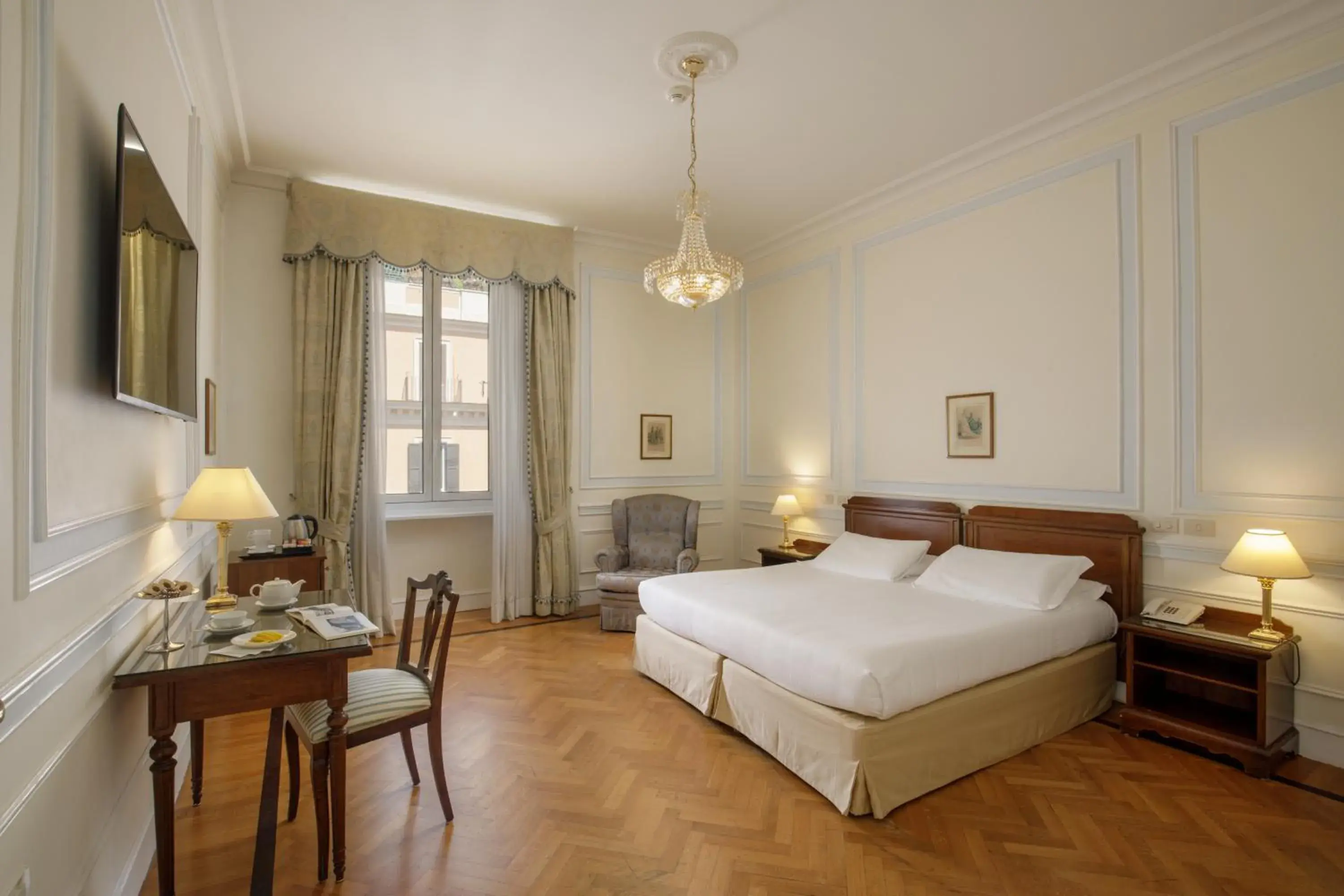 Double or Twin Room - Disability Access in Hotel Quirinale Double or Twin Room - Disability Access in Hotel Quirinale