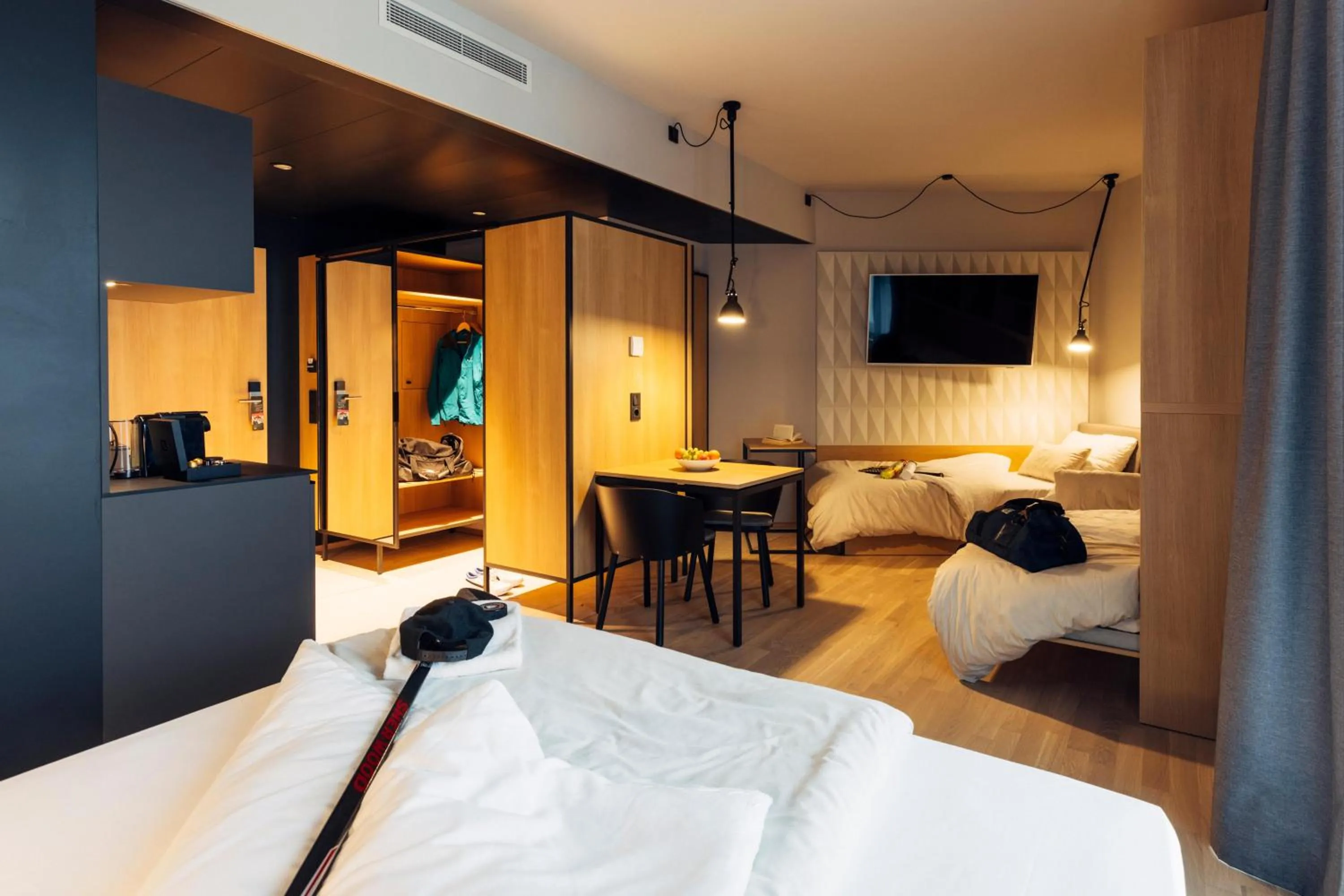 Photo of the whole room, Bed in harry's home Telfs hotel & apartments