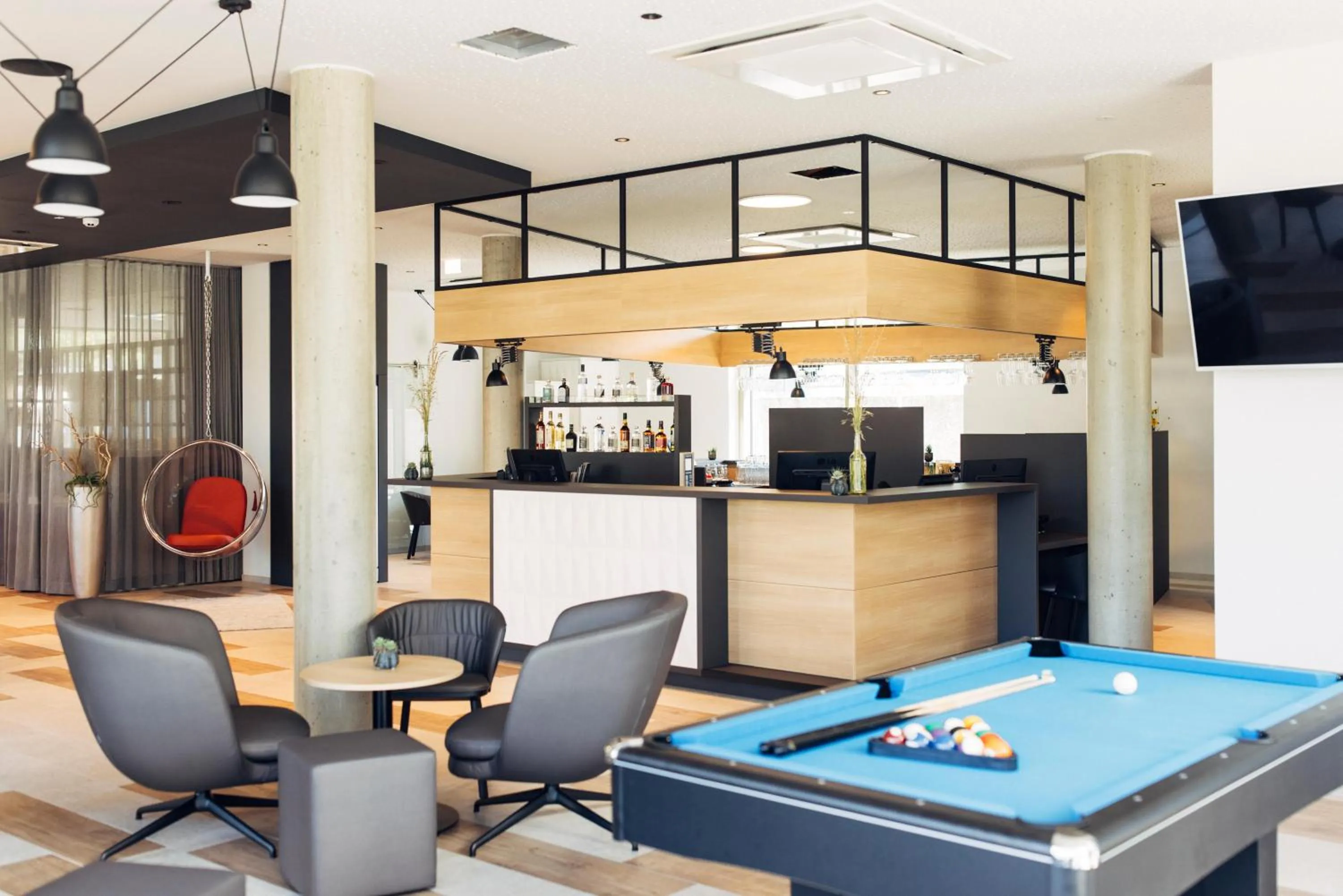 Lounge or bar in harry's home Telfs hotel & apartments