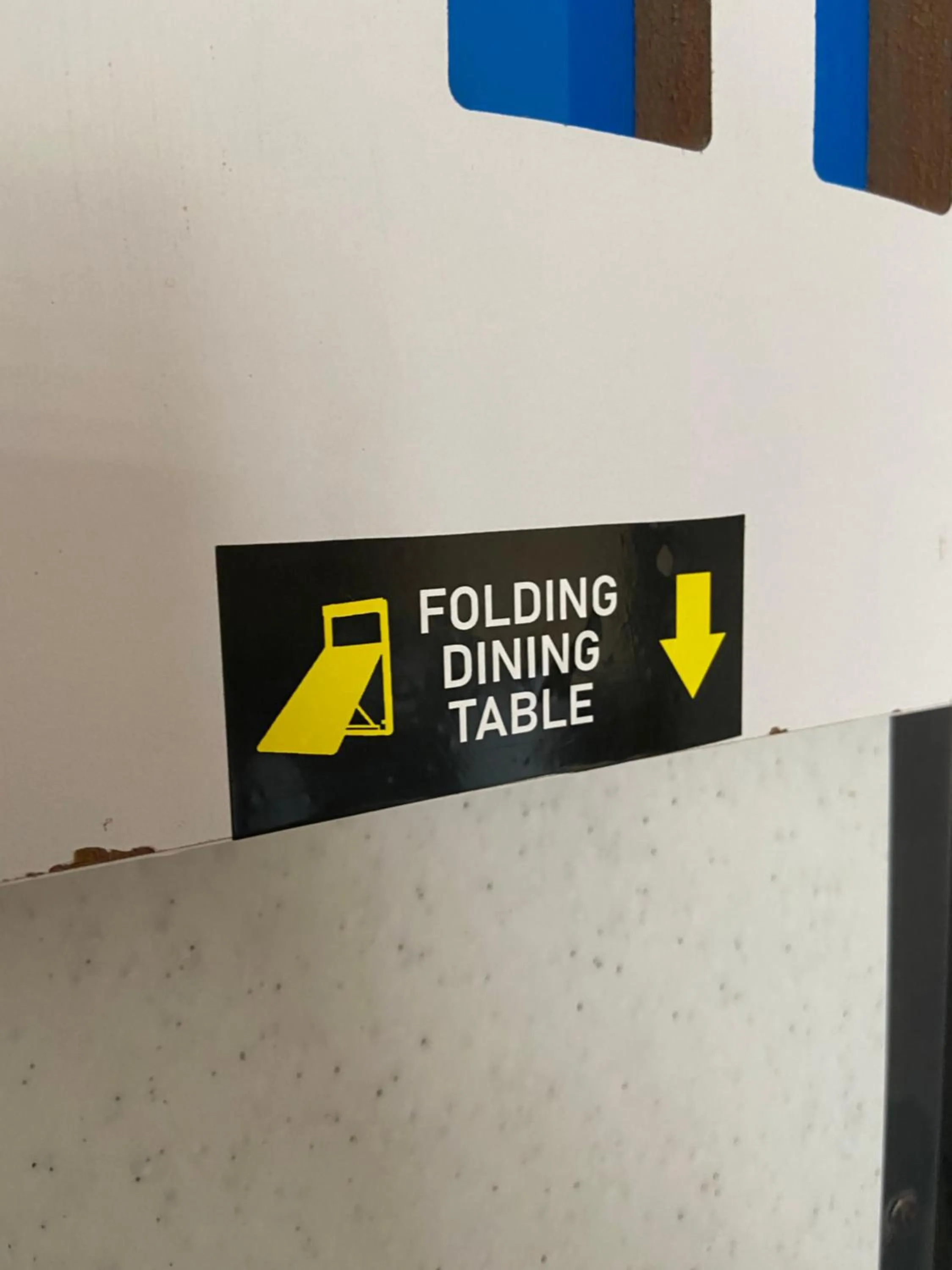 Logo/Certificate/Sign in Dash Hotels - Affordable Luxury