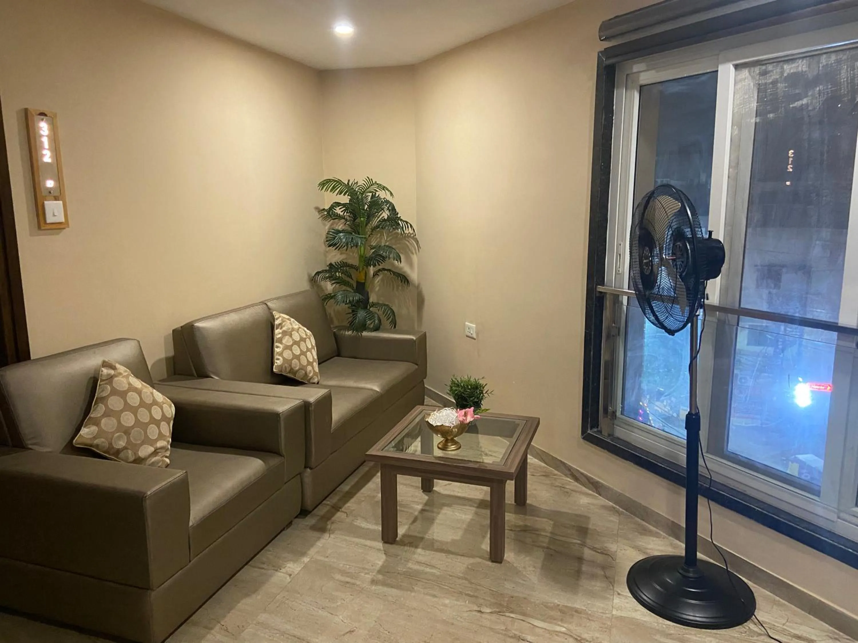 Living room in Dash Hotels - Affordable Luxury