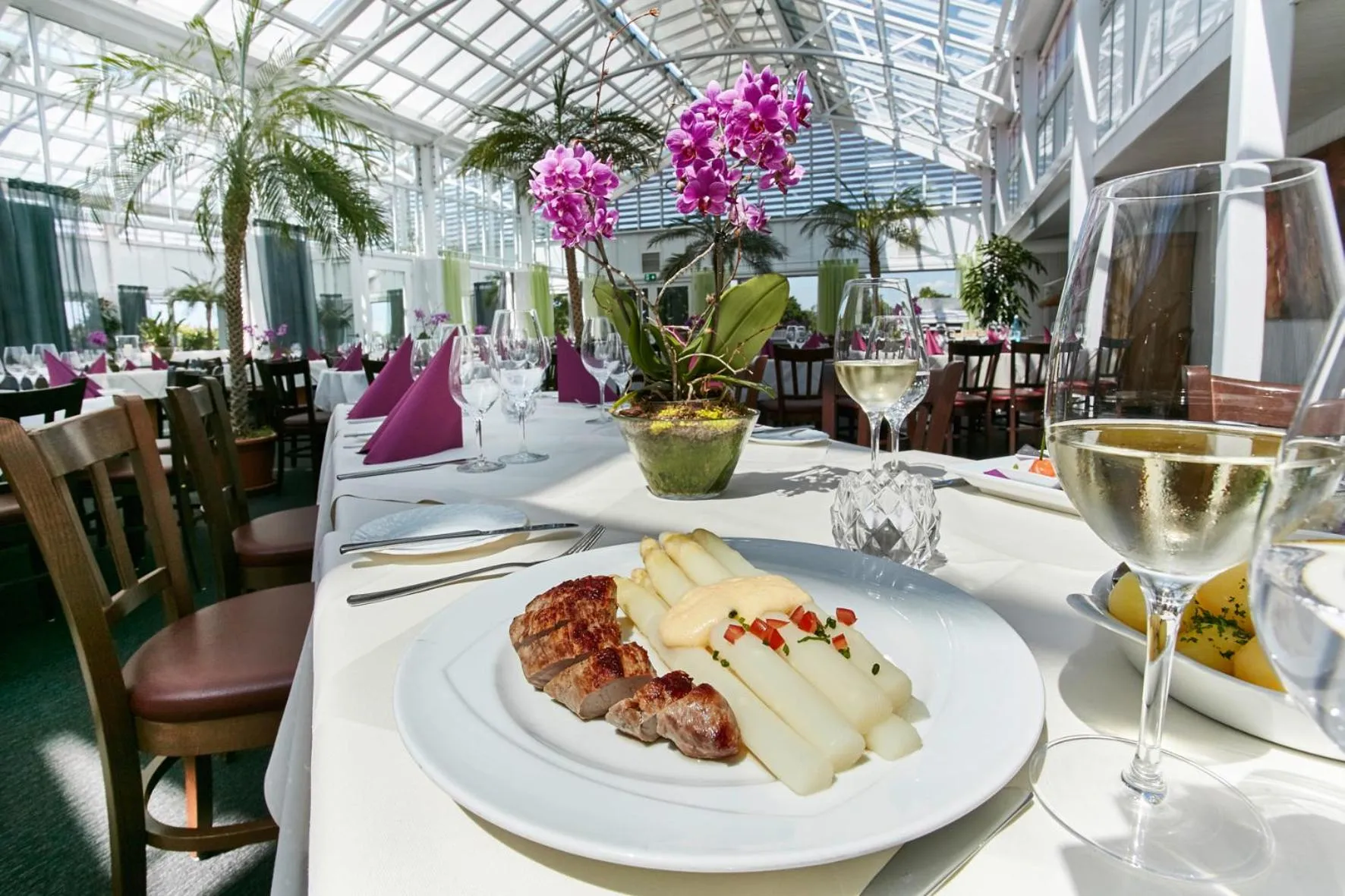 Food and drinks in Landhotel Bohrerhof