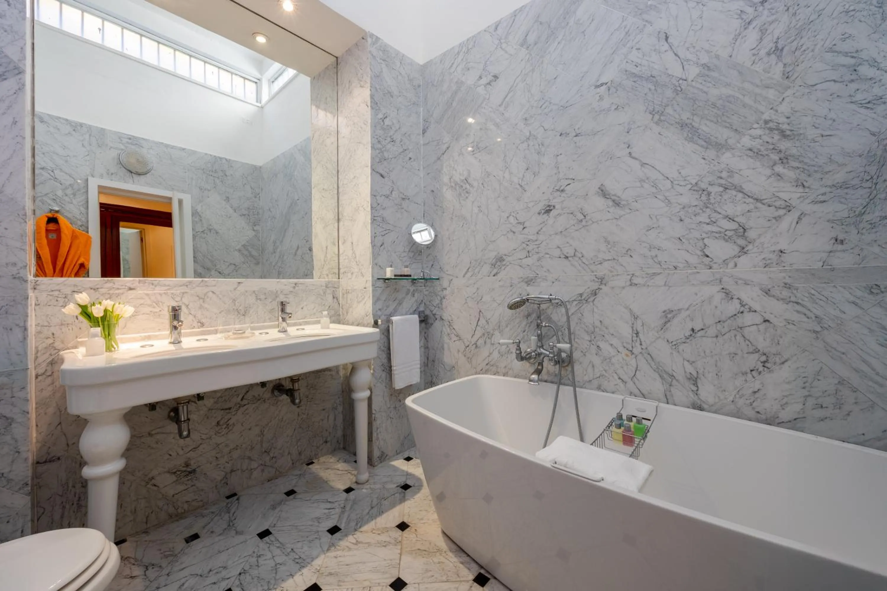 Bathroom in Grand Hotel Plaza