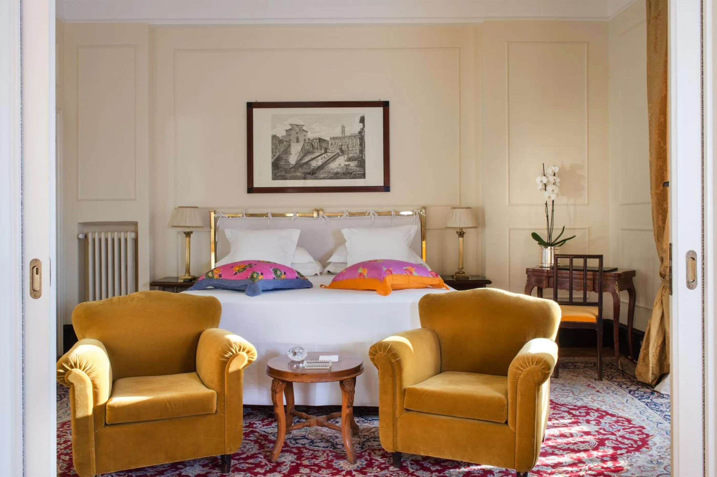 Bedroom, Bed in Grand Hotel Plaza