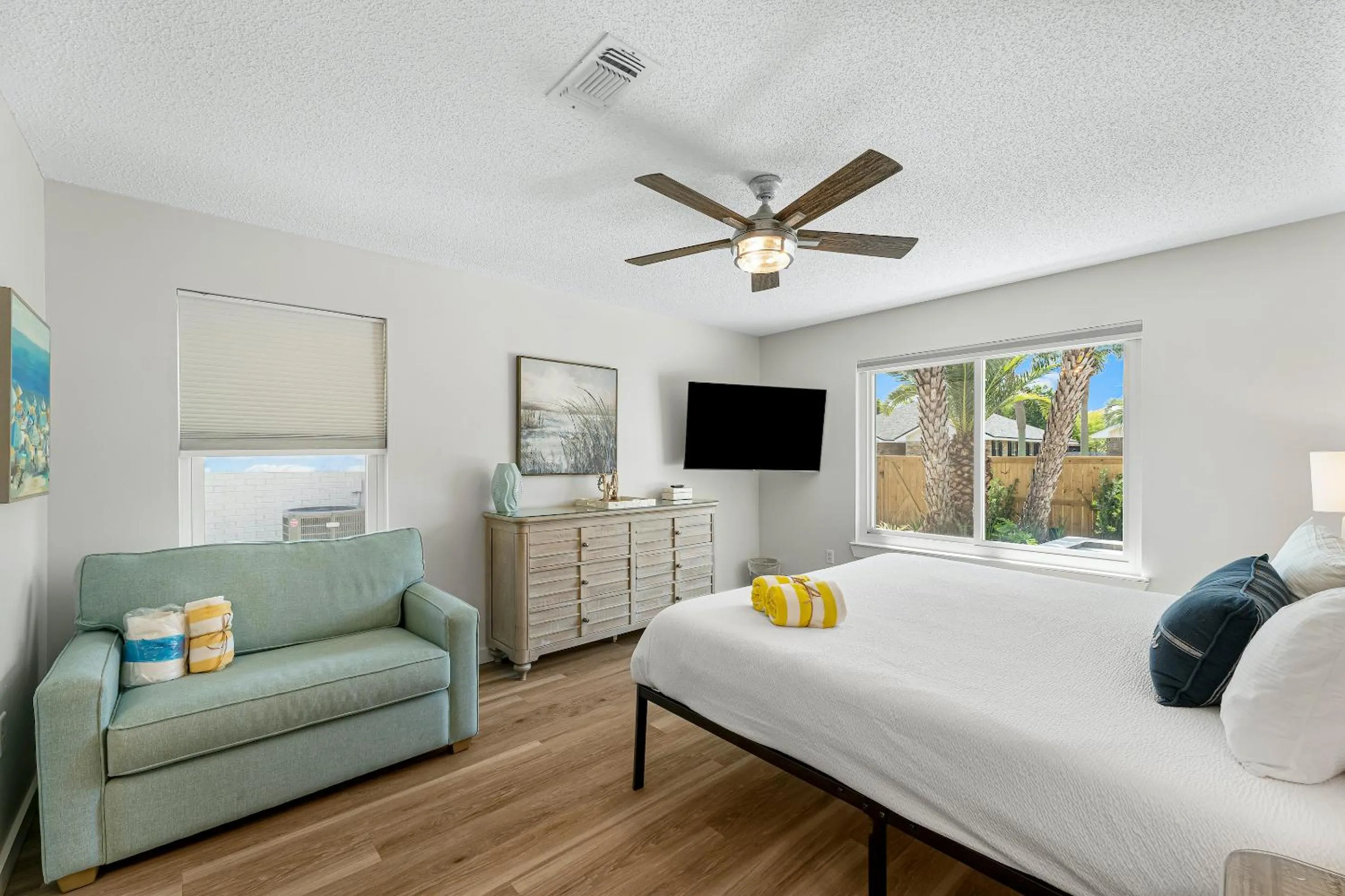 Bed in Destin Beach House - Just A Splash by Panhandle Getaways